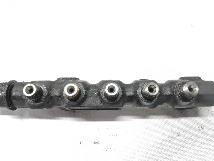 Rampa injectoare OEM Ford Focus 2 (DA) [Fabr 2004-2012] 1.6 GBDB