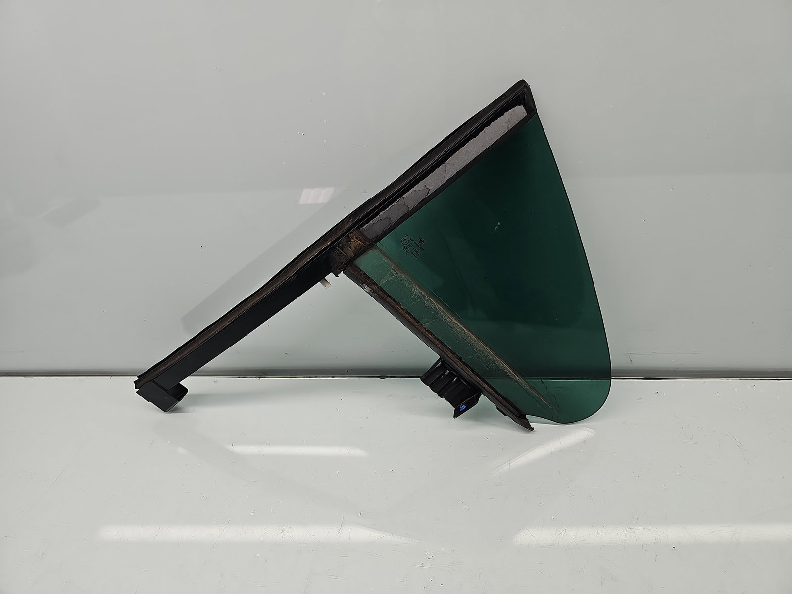 Geam fix usa stanga spate Volkswagen Passat CC (357) [Fabr 2008-2012] OEM - imagine 1