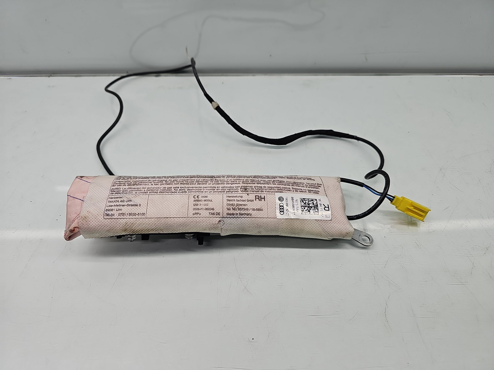 Airbag lateral dreapta Volkswagen Passat CC (358) Facelift [Fabr 2012-2016] 1K8880242C - imagine 1