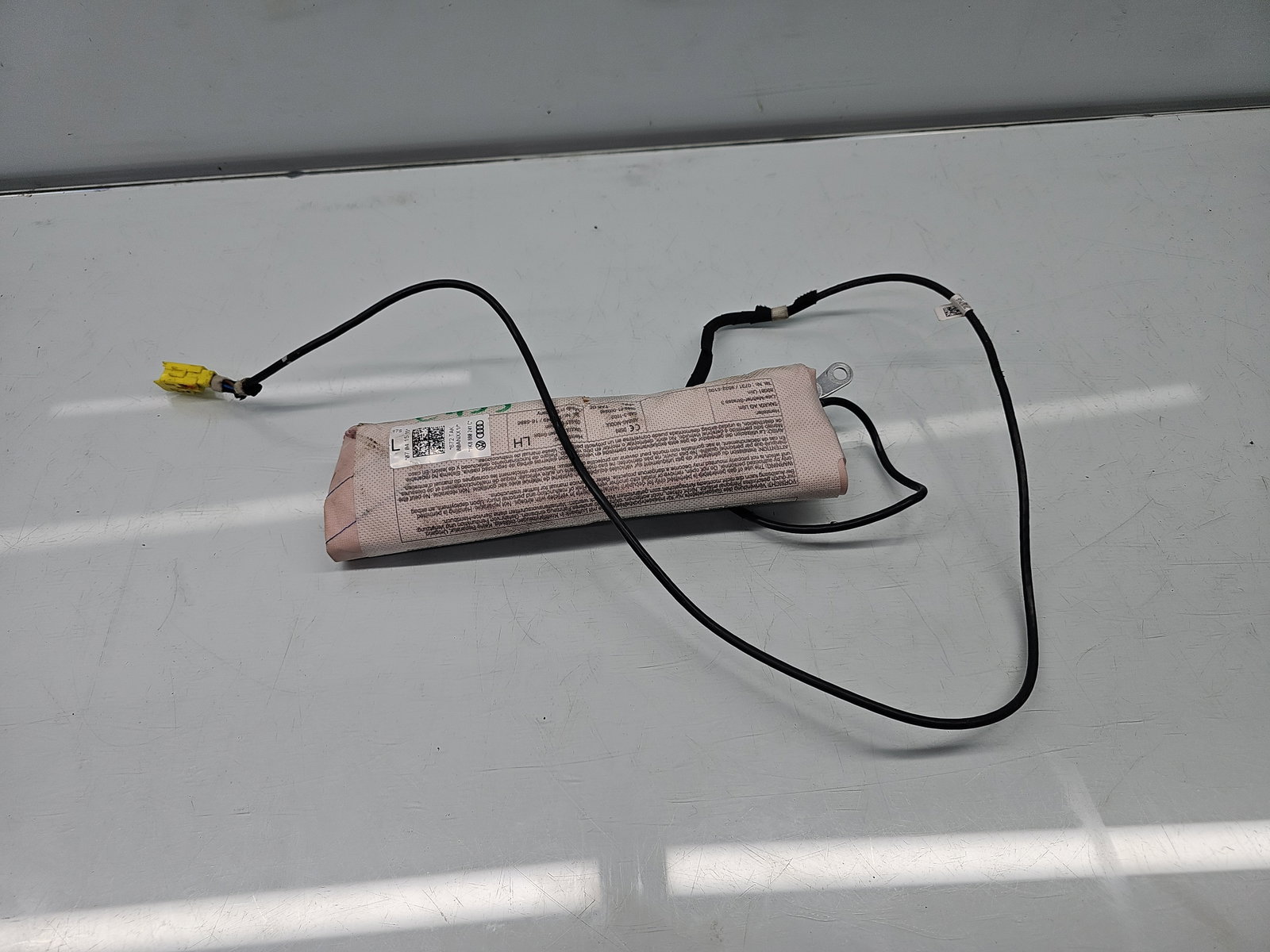 Airbag lateral stanga Volkswagen Passat CC (358) Facelift [Fabr 2012-2016] 1K8880241C