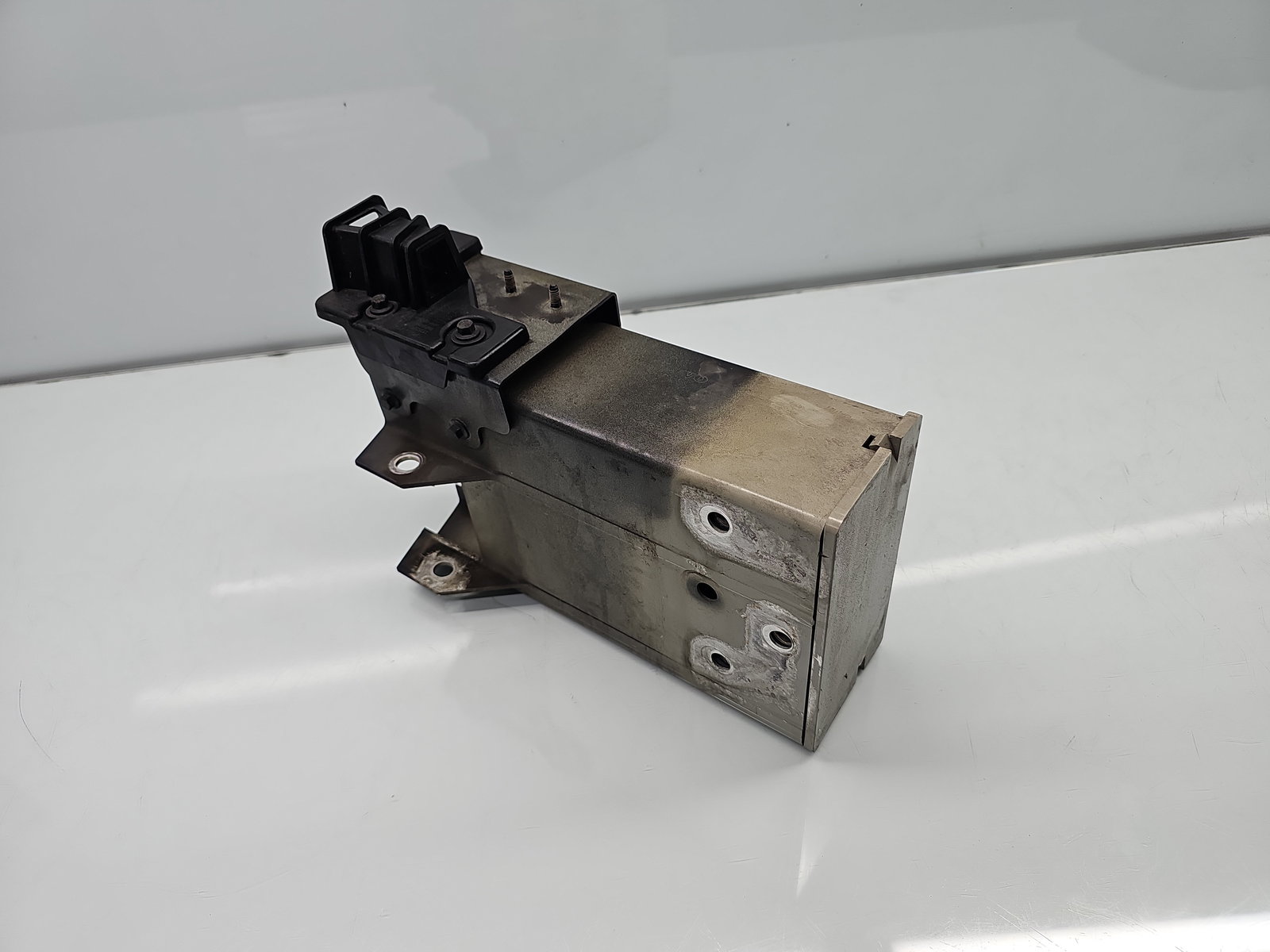 Cap lonjeron stanga Volvo XC90 II [Fabr 2015-2024] 31353995 - imagine 3