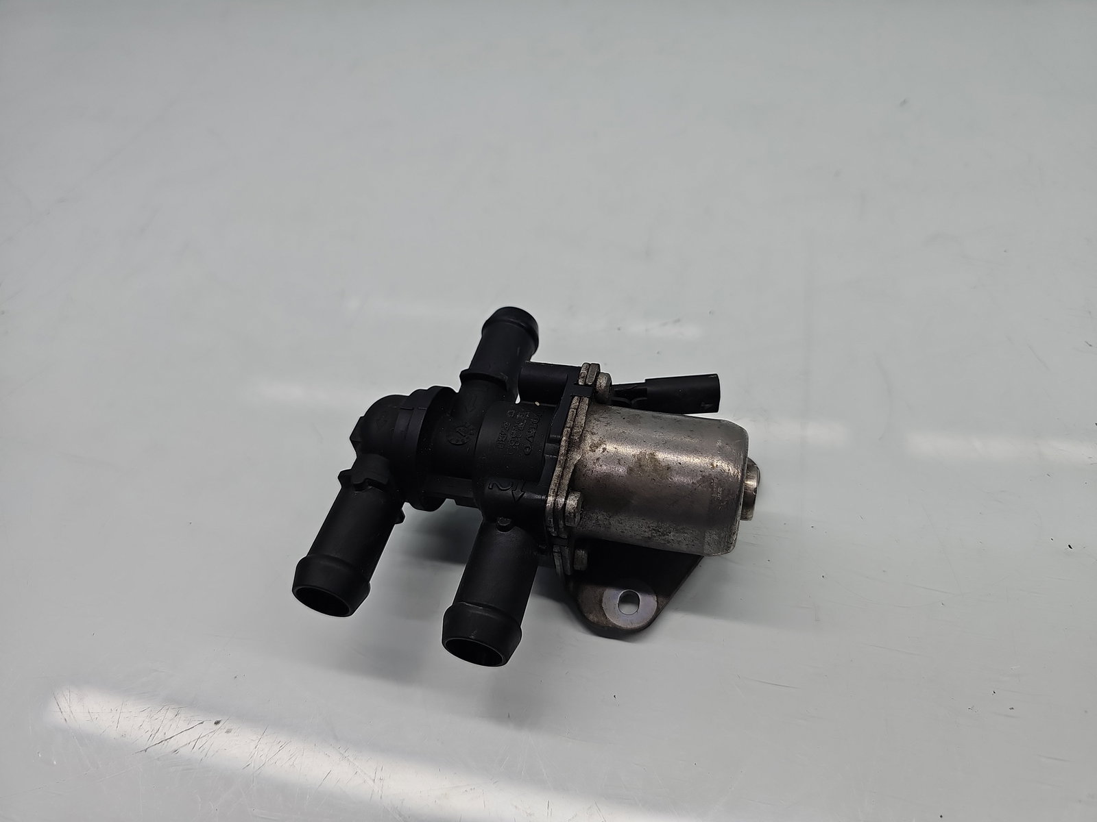 Pompa apa Volvo XC90 II [Fabr 2015-2024] 31338385 2.0 Hib B4204T 236KW / 320CP - imagine 3