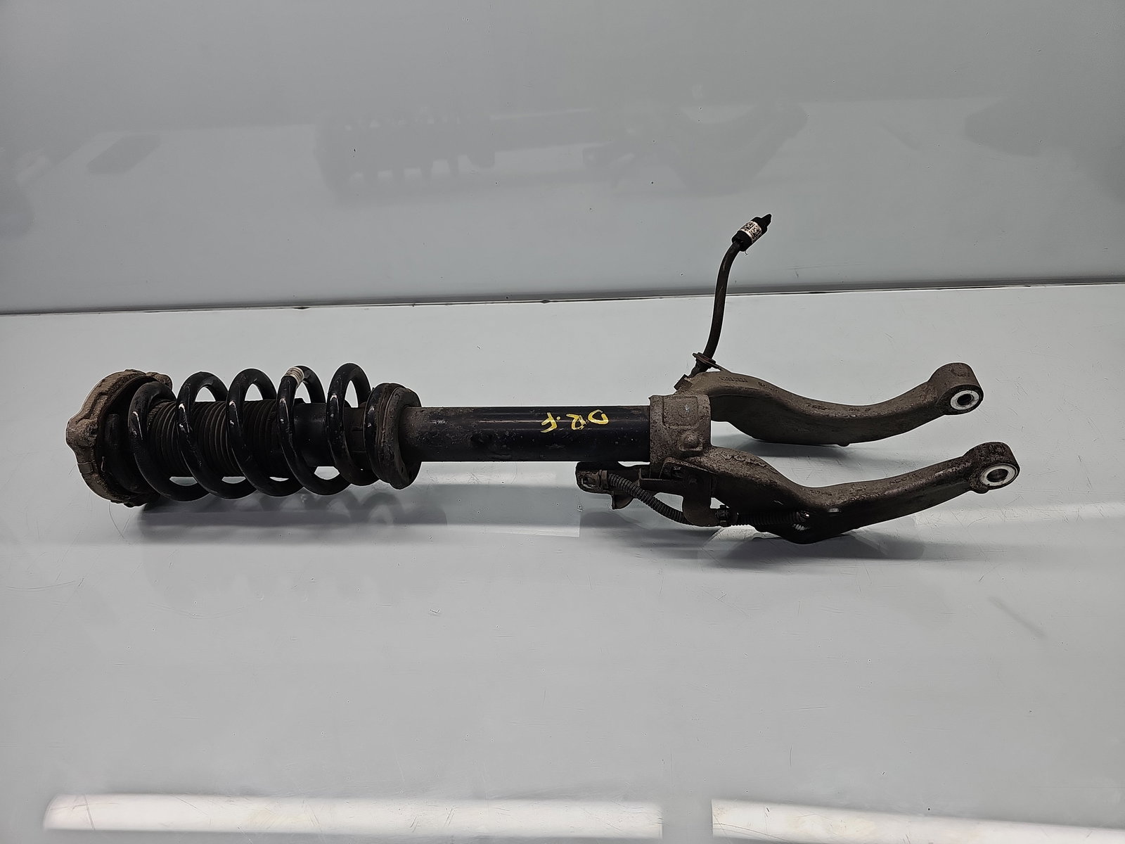 Amortizor dreapta fata Volvo XC90 II [Fabr 2015-2024] 2.0 Hib B4204T 236KW / 320CP - imagine 1