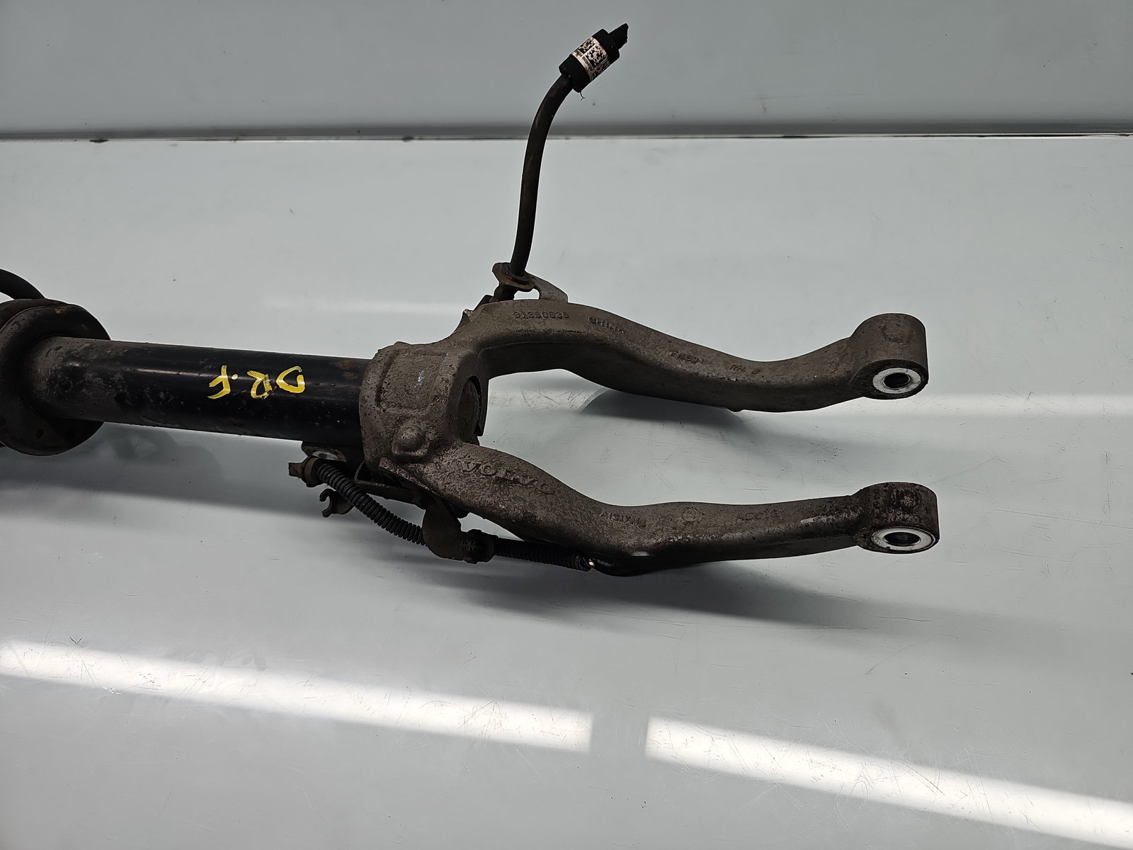 Amortizor dreapta fata Volvo XC90 II [Fabr 2015-2024] 2.0 Hib B4204T 236KW / 320CP - imagine 2