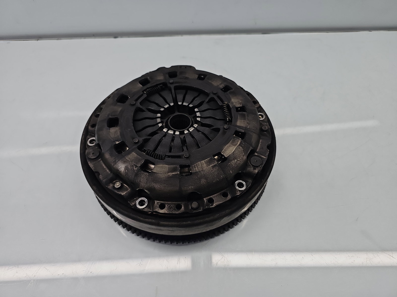 Kit ambreiaj volanta masa dubla Bmw 1 (E81, E87) [Fabr 2004-2010] 2.0 Benz N43B20 7560876 105KW / 143CP - imagine 1