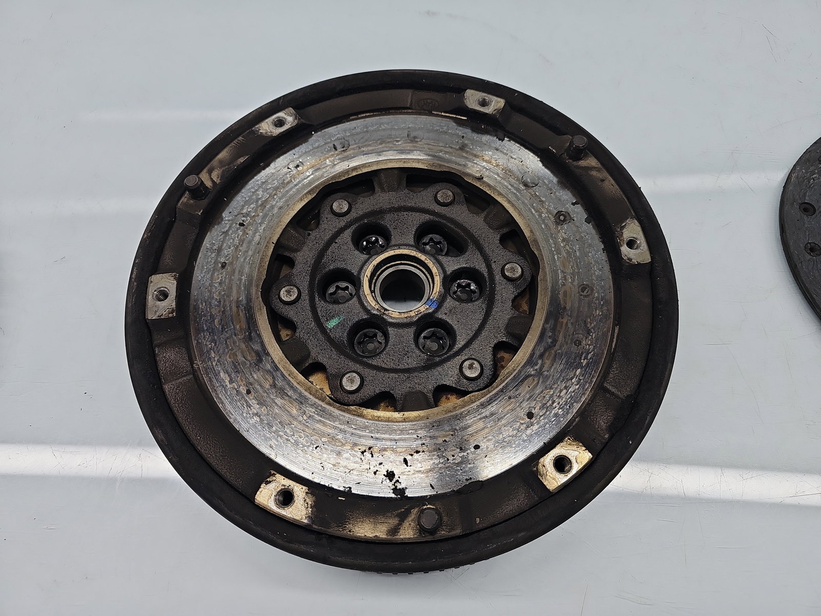 Kit ambreiaj volanta masa dubla Bmw 1 (E81, E87) [Fabr 2004-2010] 2.0 Benz N43B20 7560876 105KW / 143CP - imagine 4