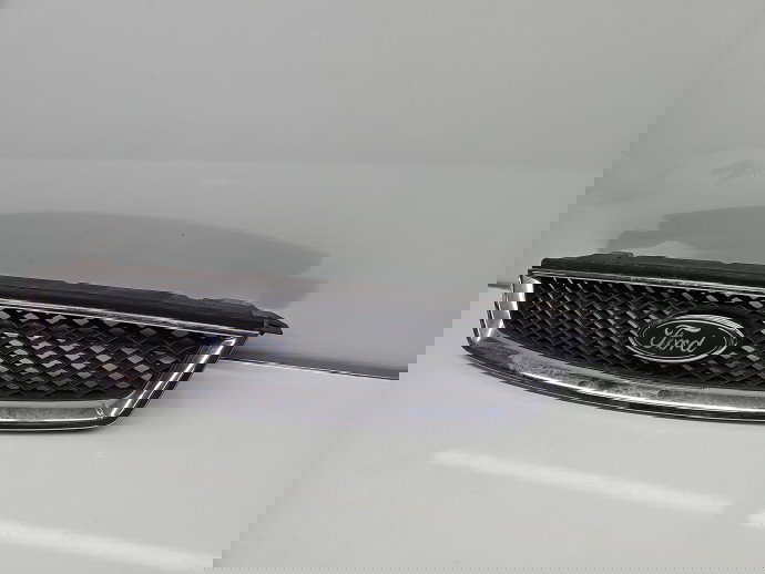 Grila bara fata Ford Focus 2 (DA) [Fabr 2004-2012] 4M51-8138-AE