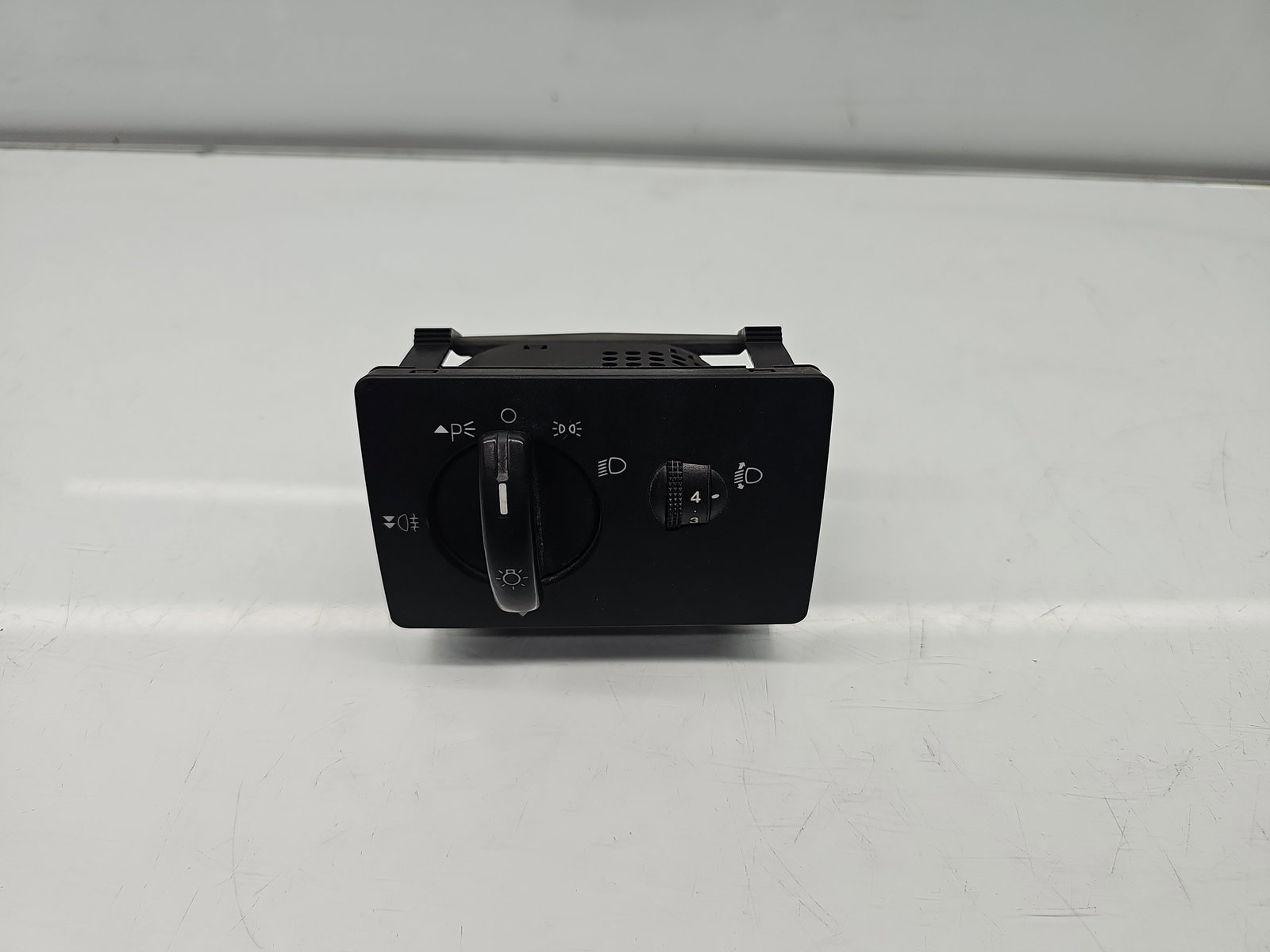 Bloc lumini Ford Focus 2 (DA) [Fabr 2004-2012] 4M5T 13A024 LA - imagine 1