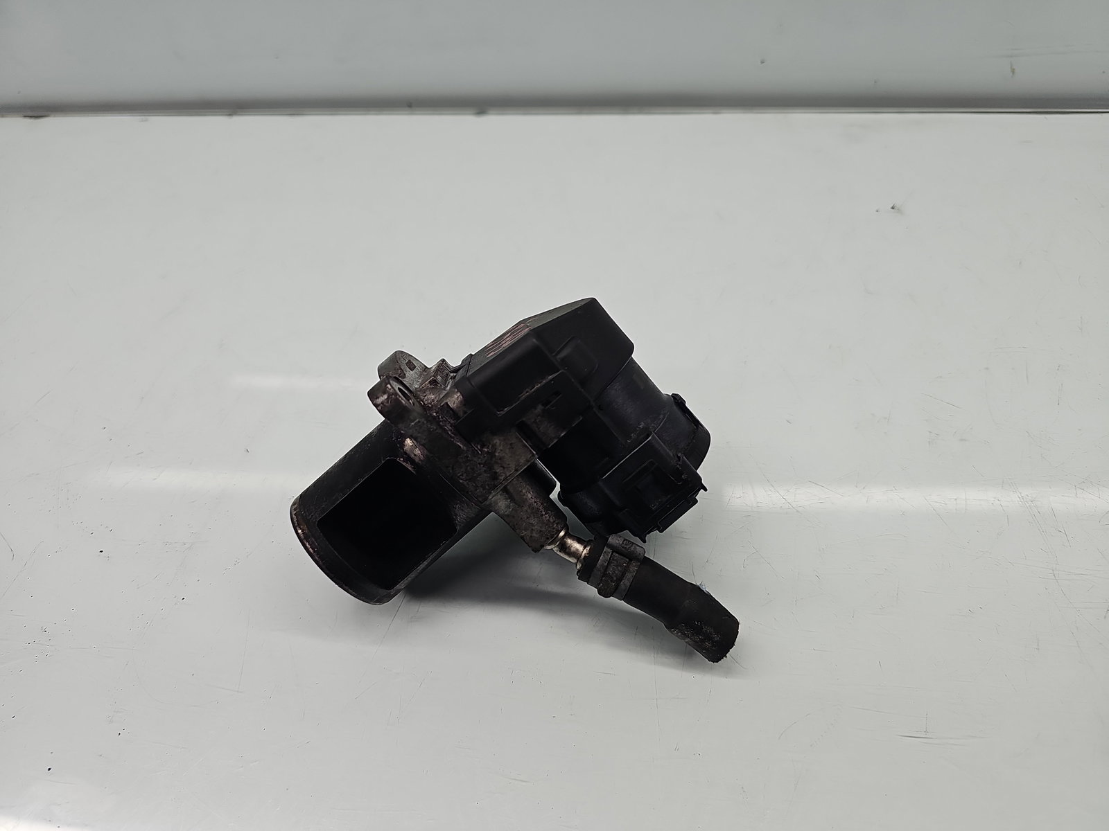 Supapa EGR Mercedes Clasa E (W212) [Fabr 2009-2016] A6421401060 3.0 CDI 642852 195KW / 265CP - imagine 2