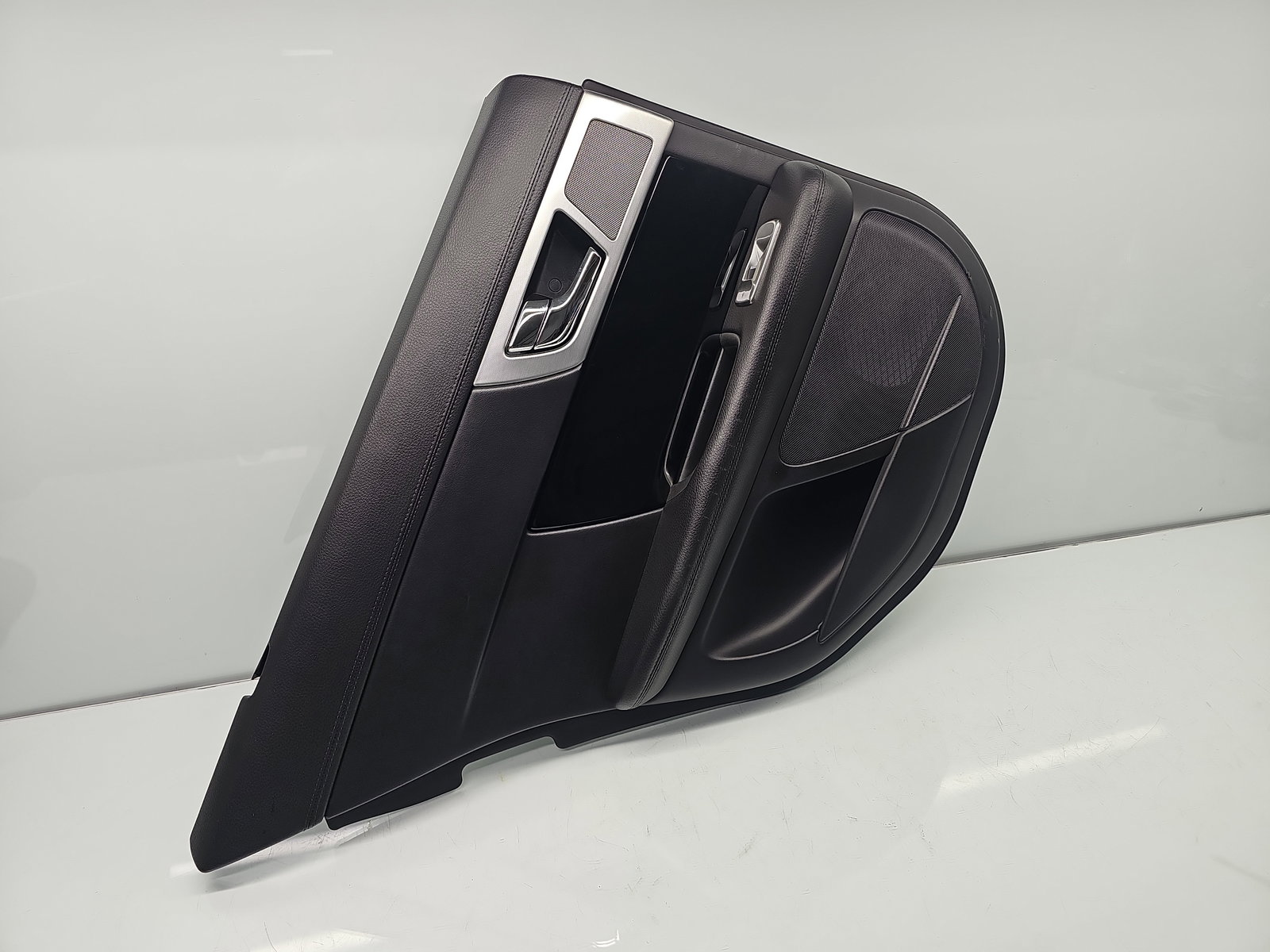 Tapiterie usa stanga spate Jaguar XF (X250) [Fabr 2008-2015] Facelift 8X23-F274A31-A - imagine 3