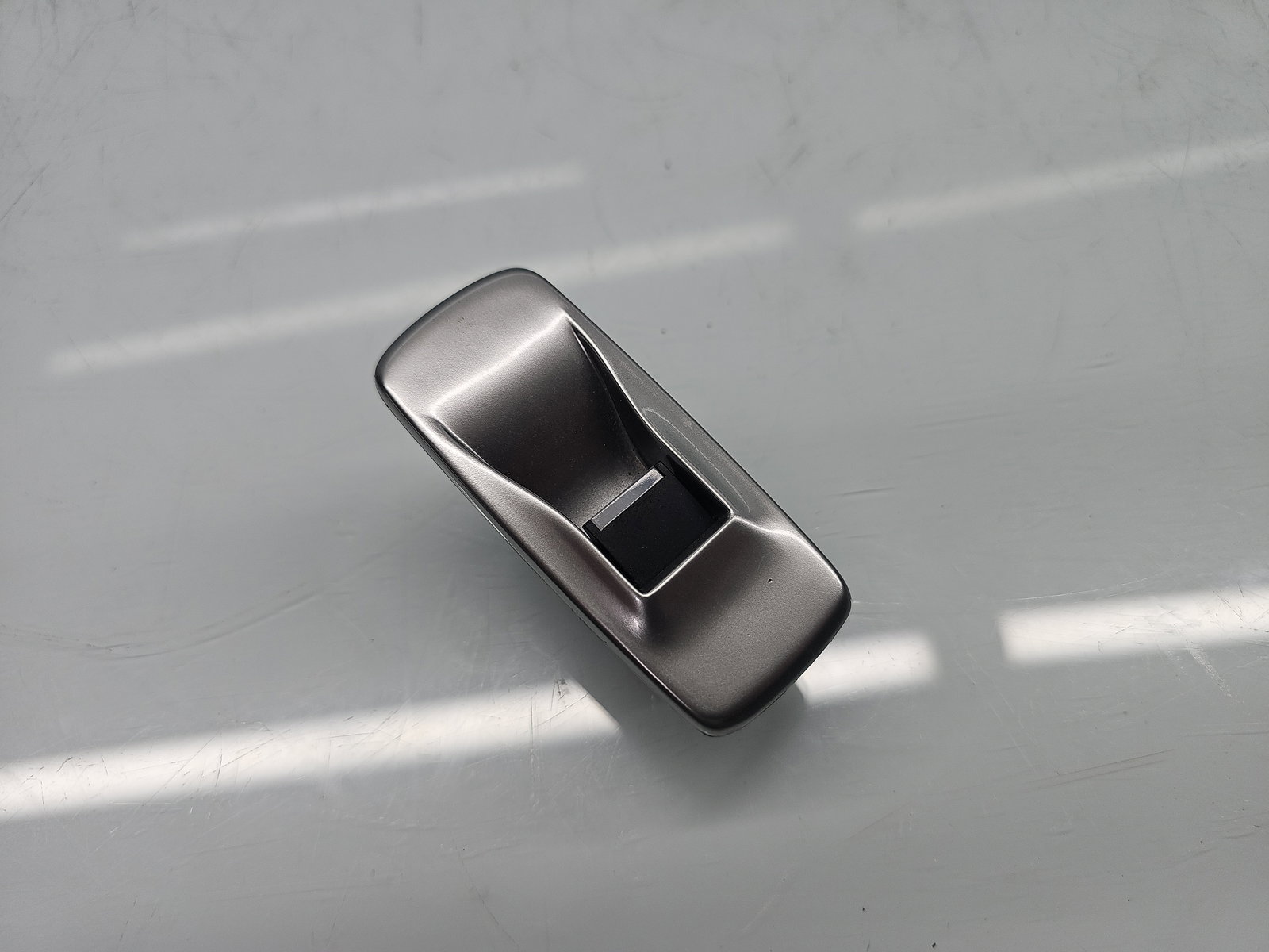 Buton geam dreapta fata Jaguar XF (X250) [Fabr 2008-2015] Facelift AW93-14717-AB - imagine 1