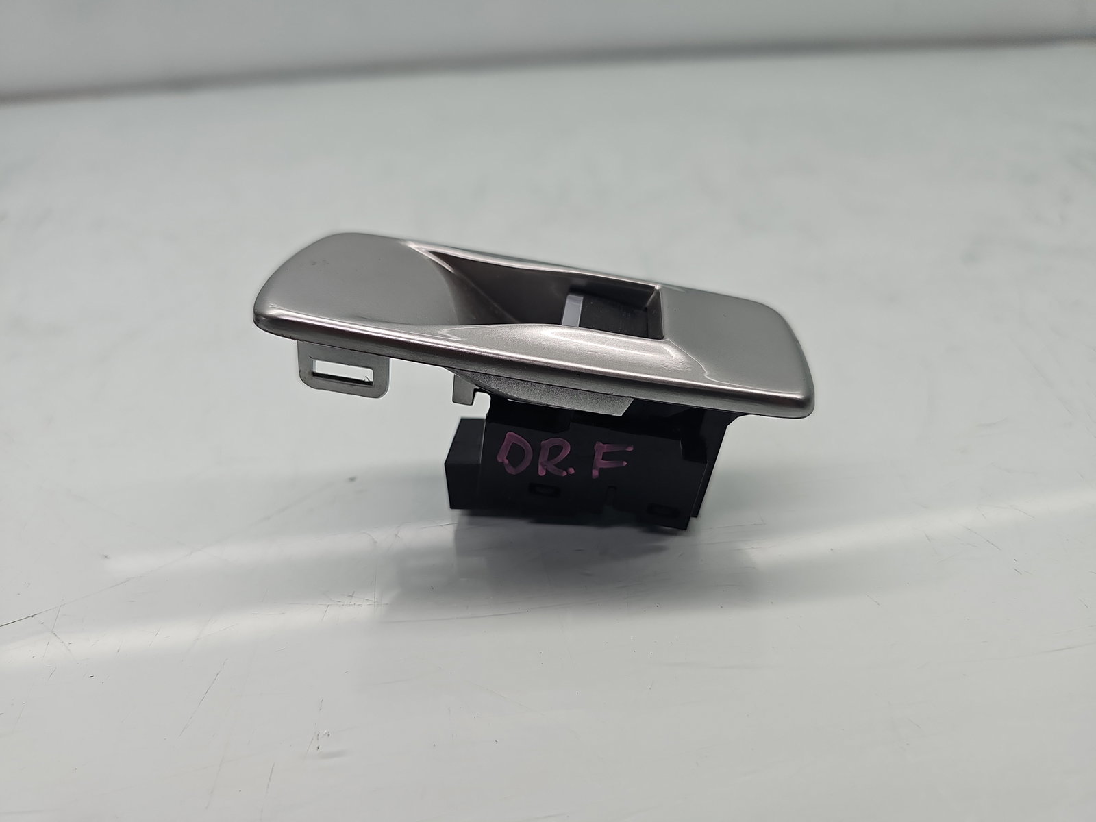 Buton geam dreapta fata Jaguar XF (X250) [Fabr 2008-2015] Facelift AW93-14717-AB - imagine 2