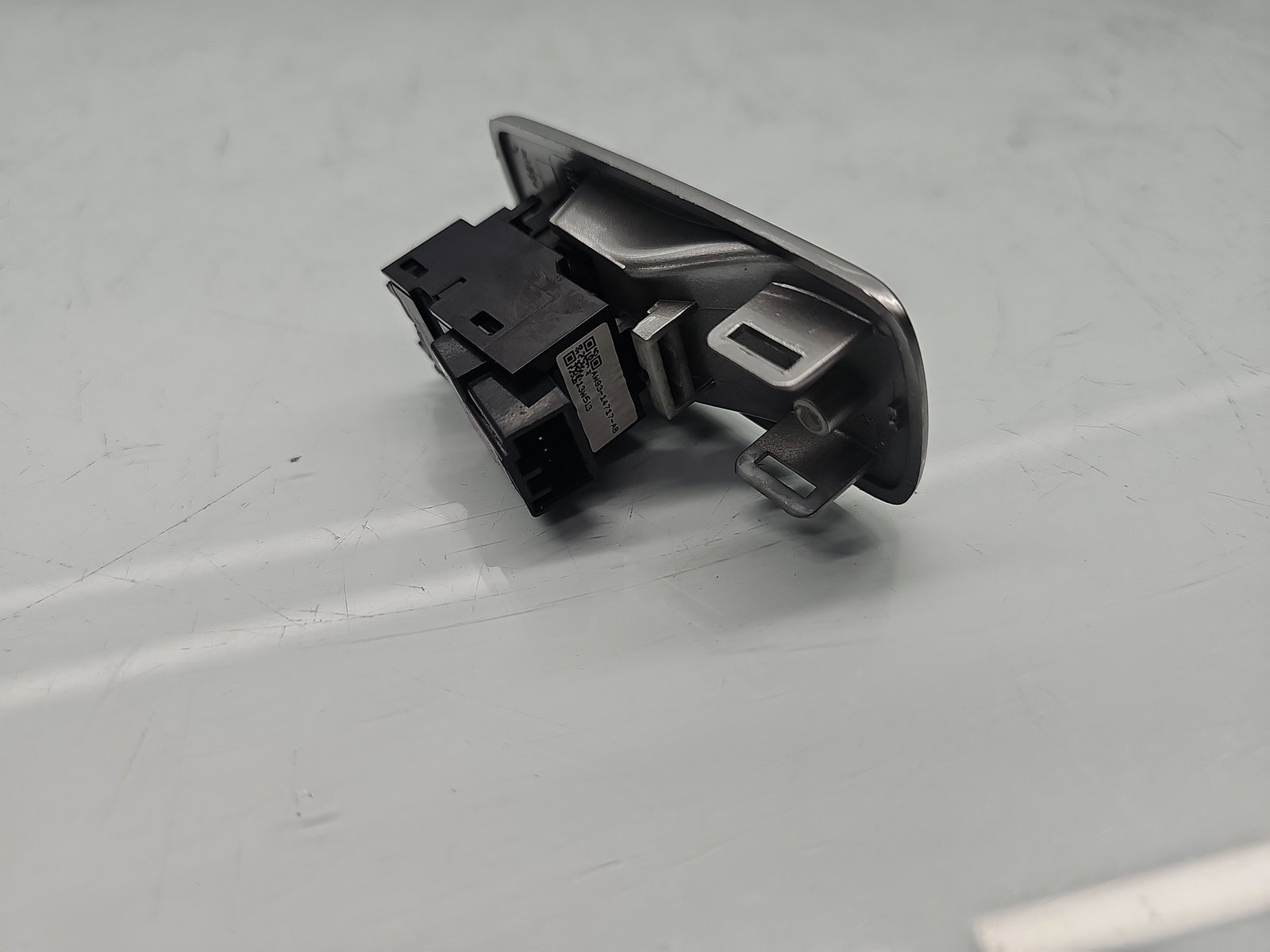 Buton geam dreapta fata Jaguar XF (X250) [Fabr 2008-2015] Facelift AW93-14717-AB - imagine 4