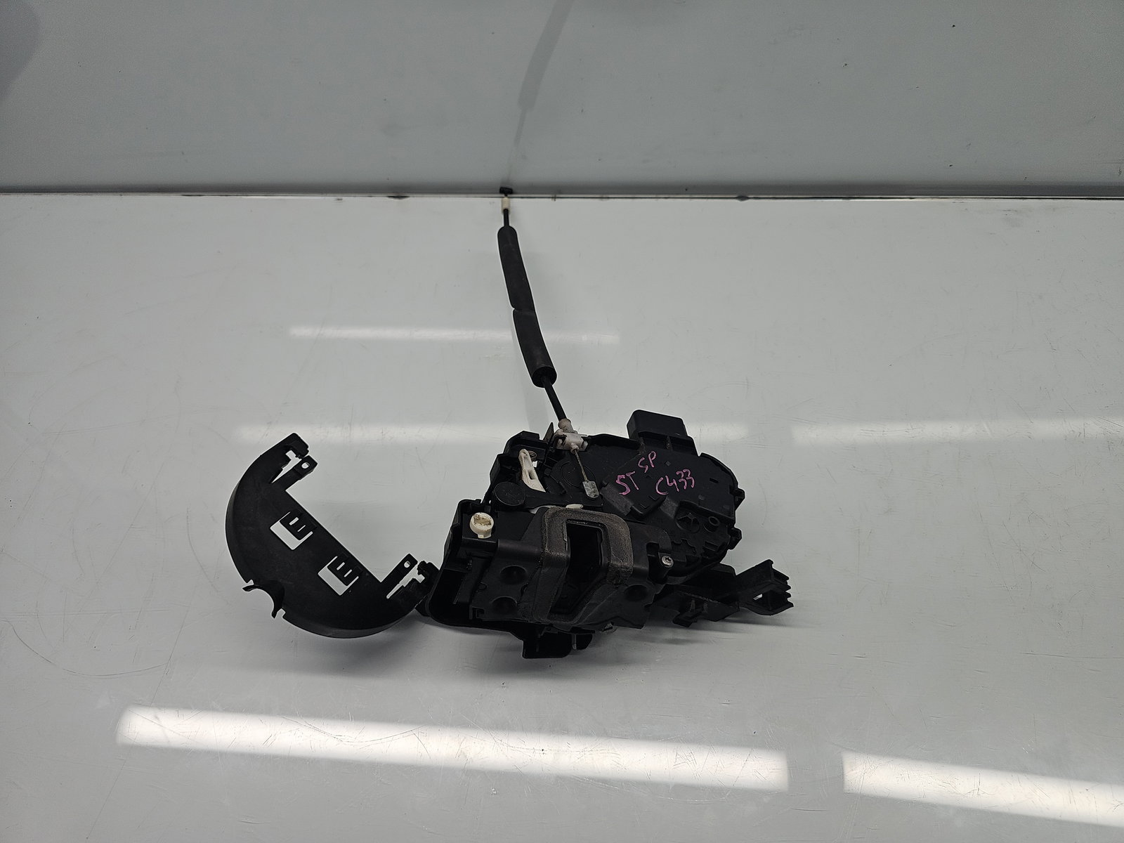 Broasca usa stanga spate Jaguar XF (X250) [Fabr 2008-2015] Facelift Berlina 7H5A-26413-AC - imagine 1