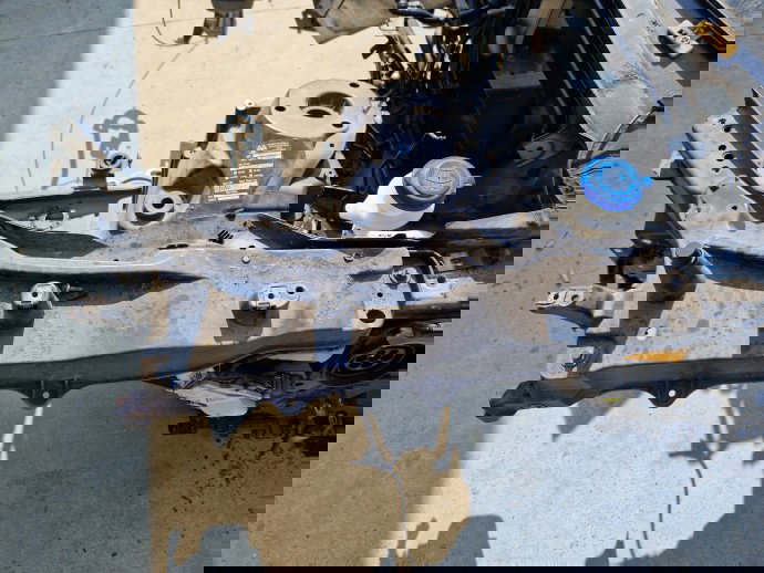 Suport aripa stanga fata Volvo XC90 II [Fabr 2015-2024] SUV 31391777