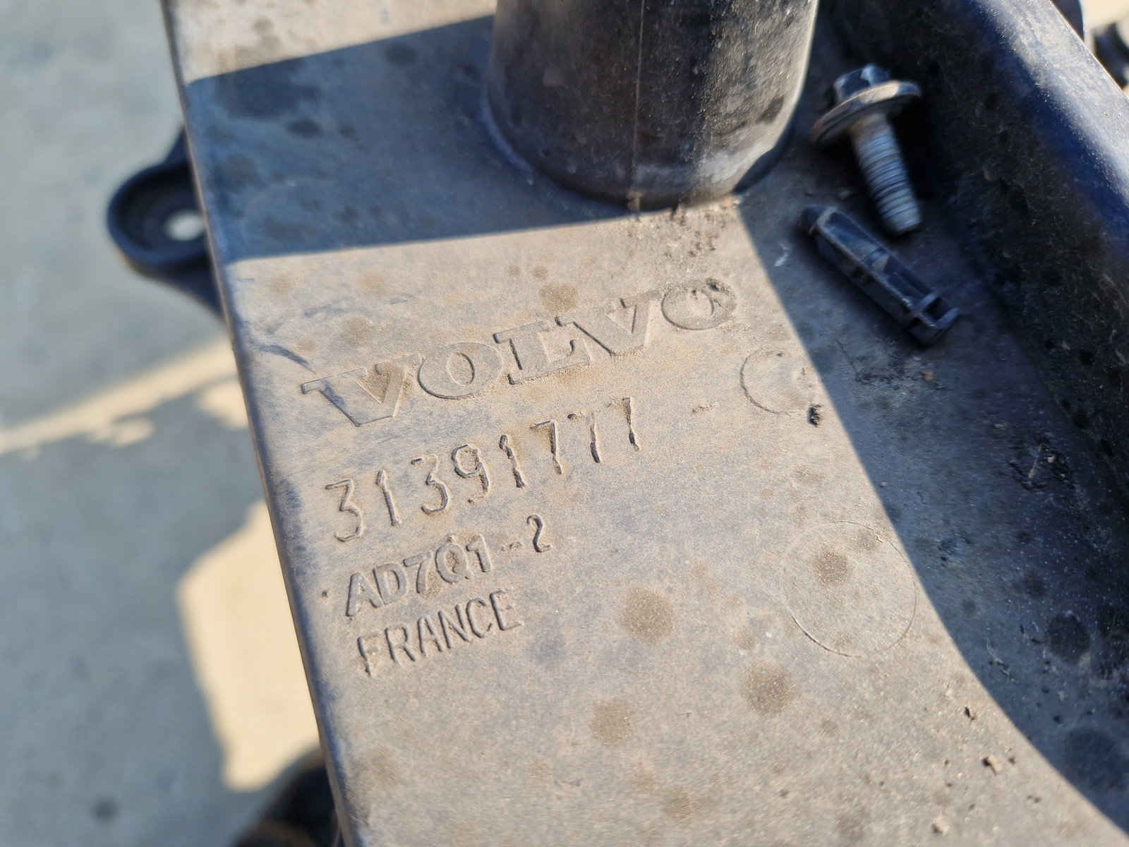 Suport aripa stanga fata Volvo XC90 II [Fabr 2015-2024] SUV 31391777 - imagine 4