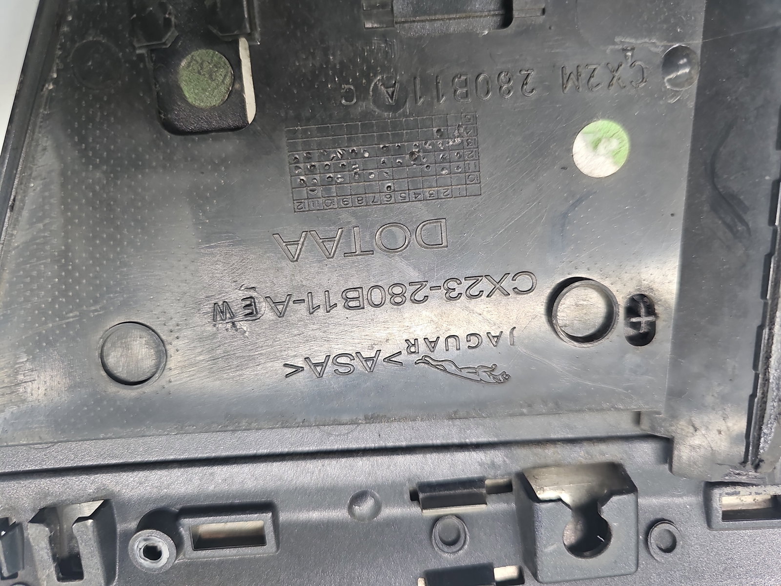 Ornament aripa stanga fata Jaguar XF (X250) [Fabr 2008-2015] Facelift Berlina CX23-280B11-A - imagine 5