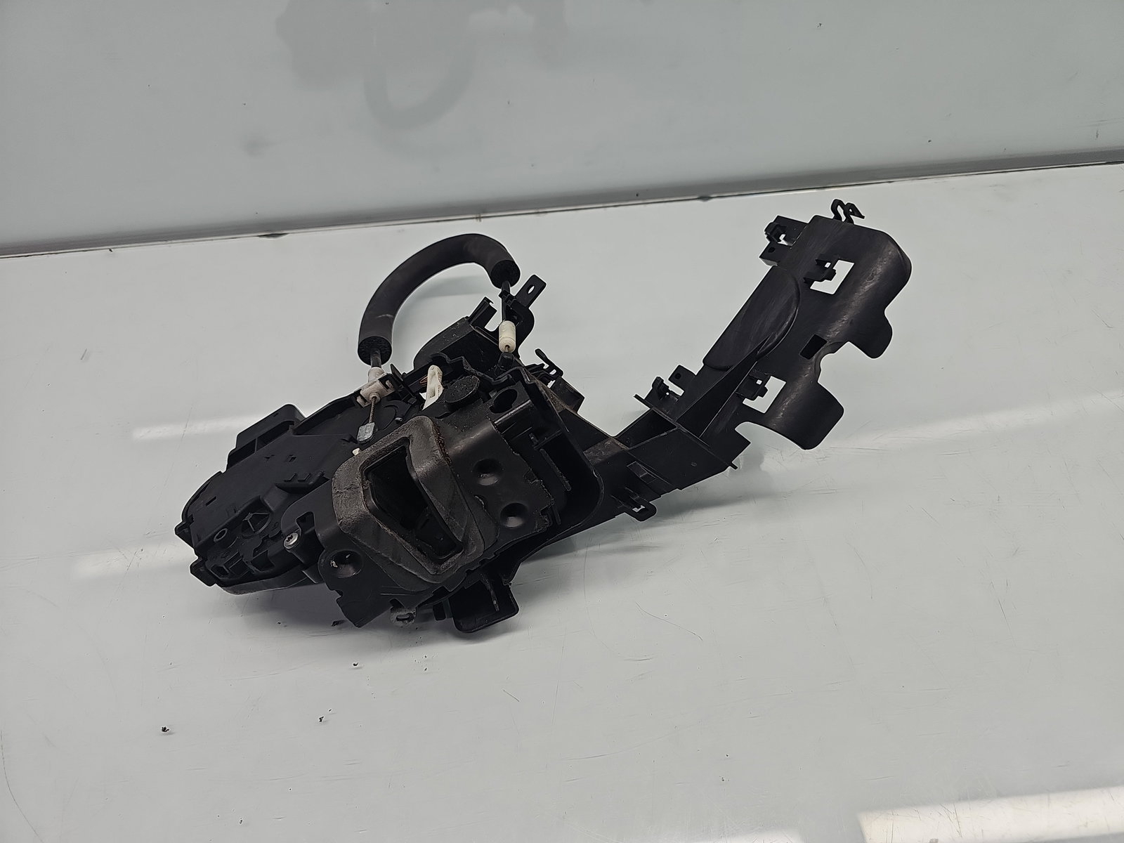 Broasca usa dreapta fata Jaguar XF (X250) [Fabr 2008-2015] Facelift Berlina 6W8A-21812-AD - imagine 1