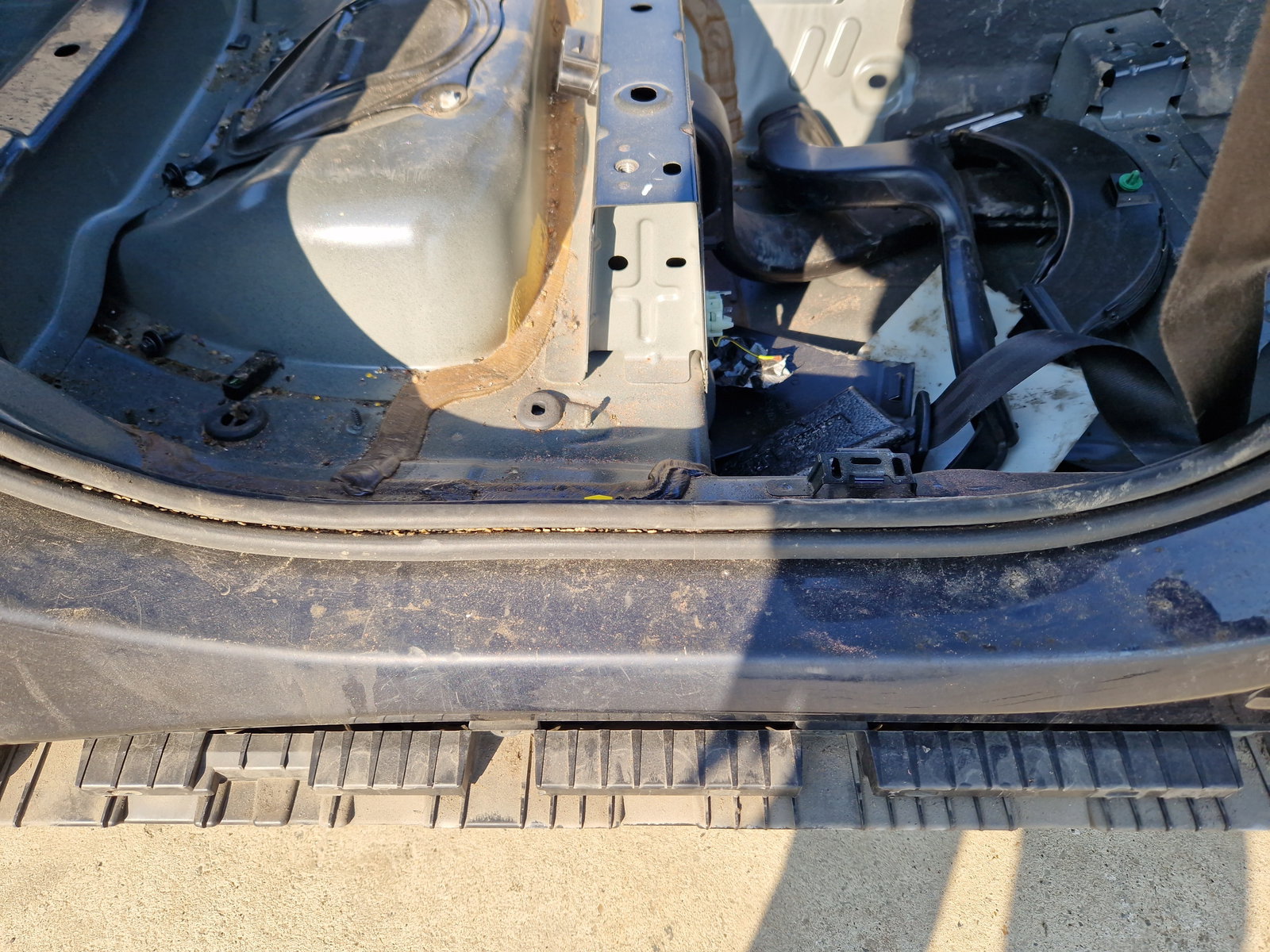 Cheder usa dreapta spate Volvo XC90 II [Fabr 2015-2024] SUV OEM - imagine 2