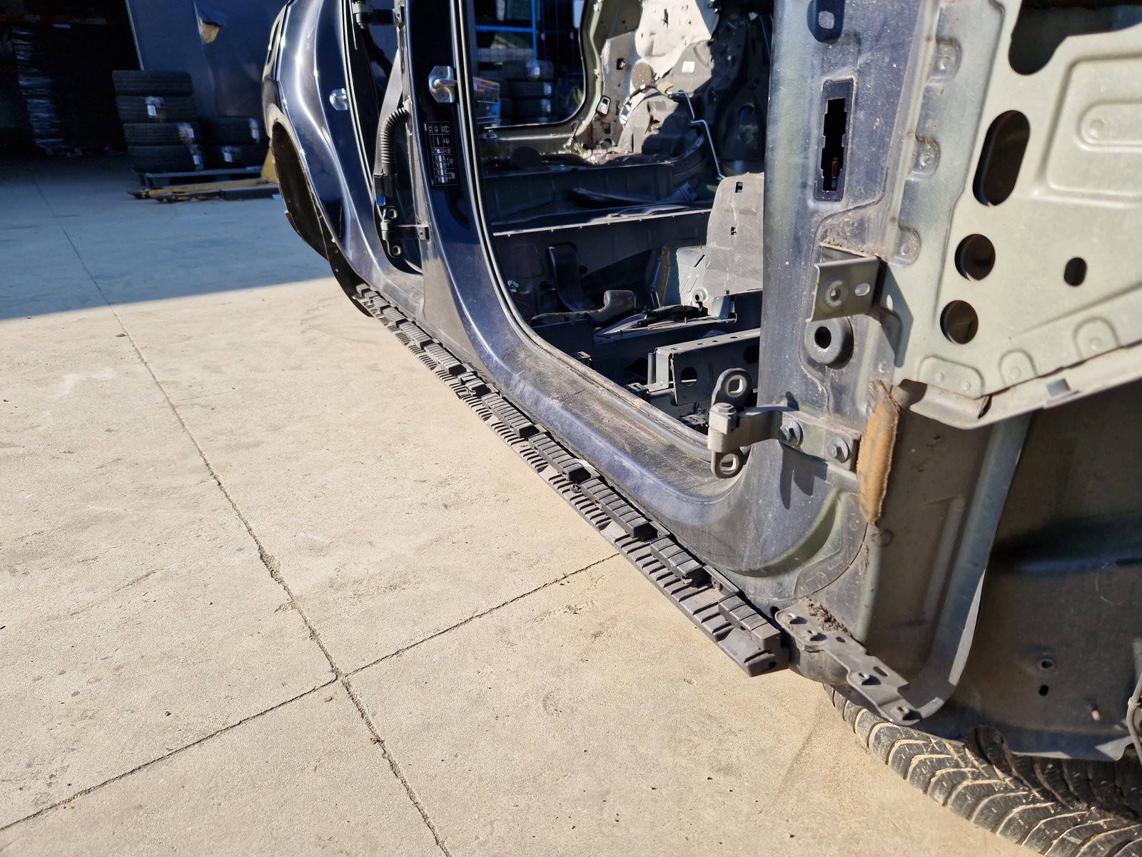 Prag lateral dreapta Volvo XC90 II [Fabr 2015-2024] SUV OEM - imagine 3