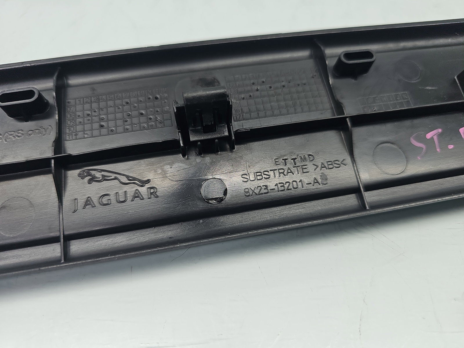 Ornament prag stanga fata Jaguar XF (X250) [Fabr 2008-2015] Facelift Berlina 8X23-13201-A - imagine 4