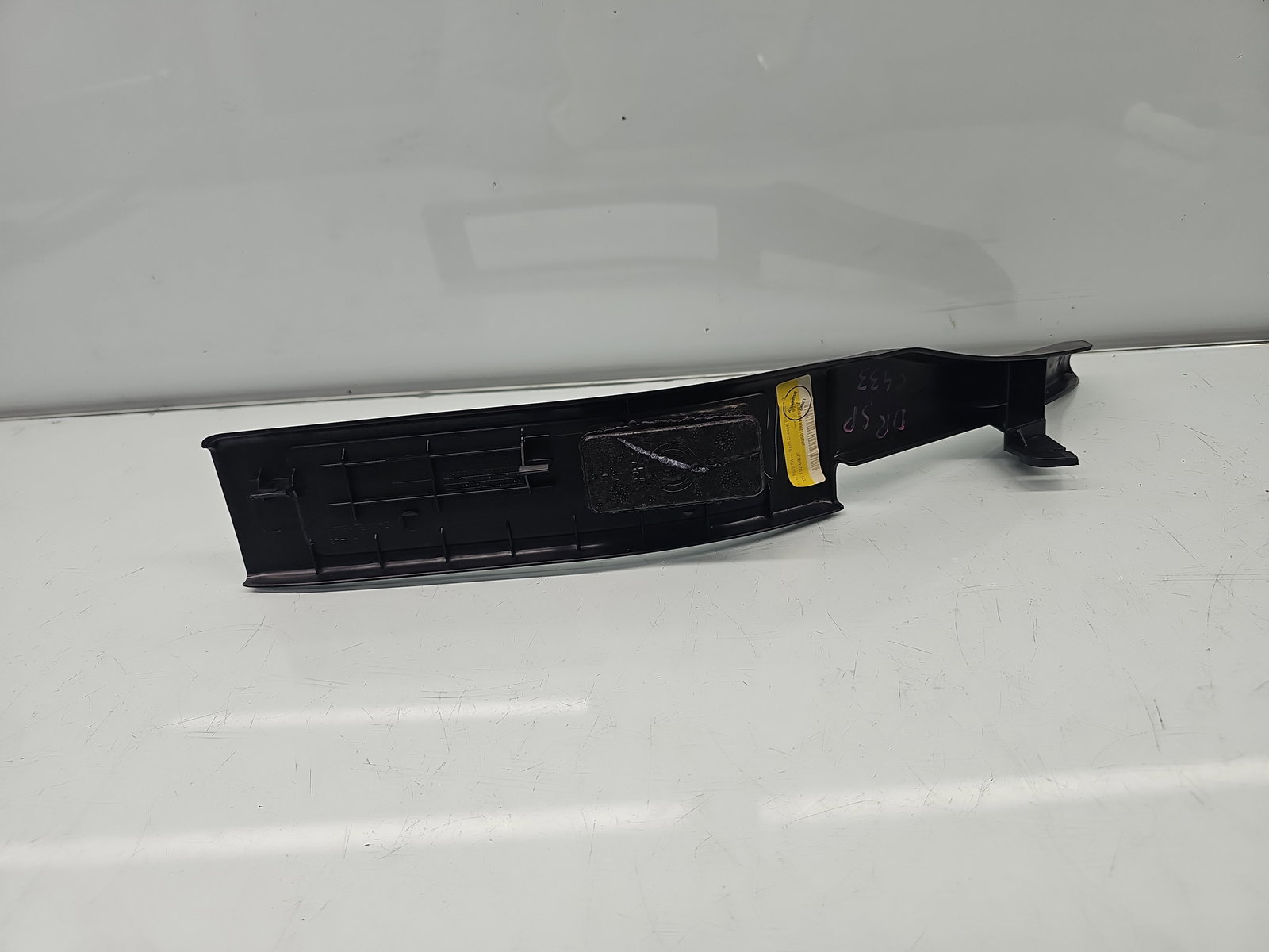 Ornament prag dreapta spate Jaguar XF (X250) [Fabr 2008-2015] Facelift Berlina 8X23-F13244-A - imagine 3