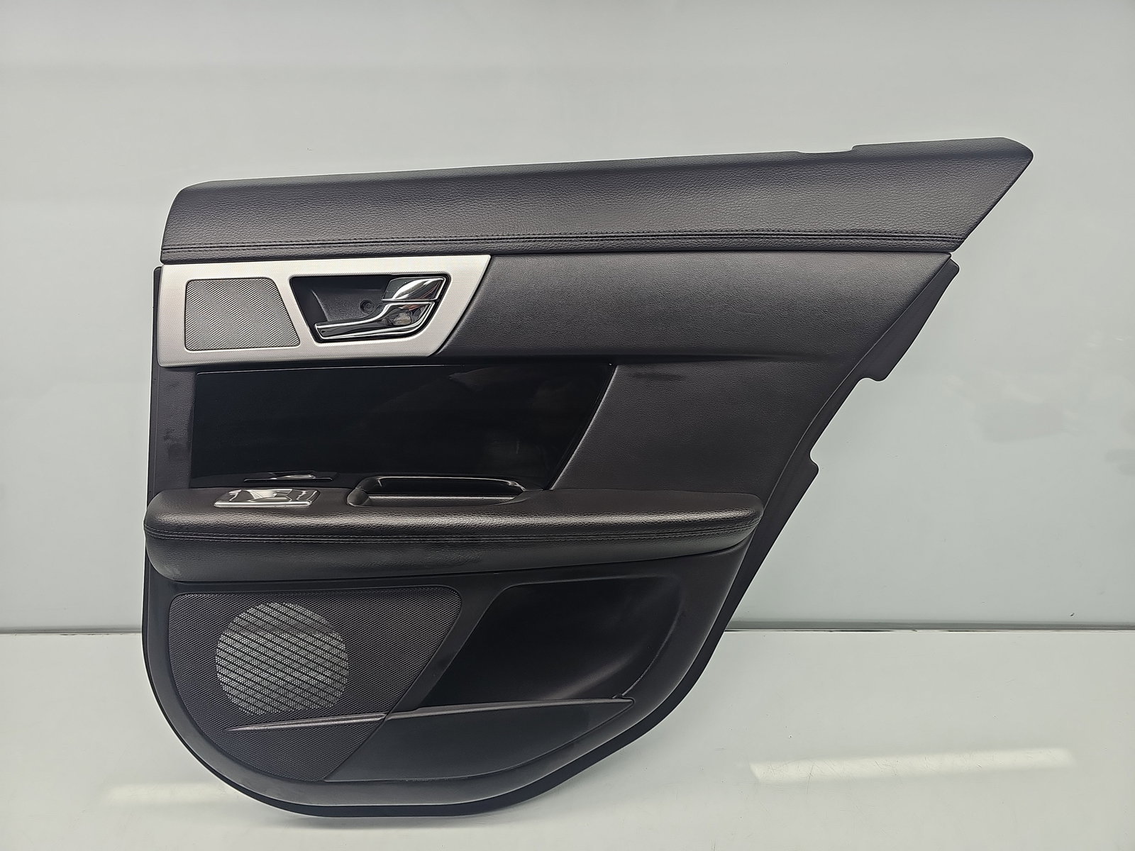 Tapiterie usa dreapta spate Jaguar XF (X250) [Fabr 2008-2015] Facelift 8X23-F274A30-A - imagine 3