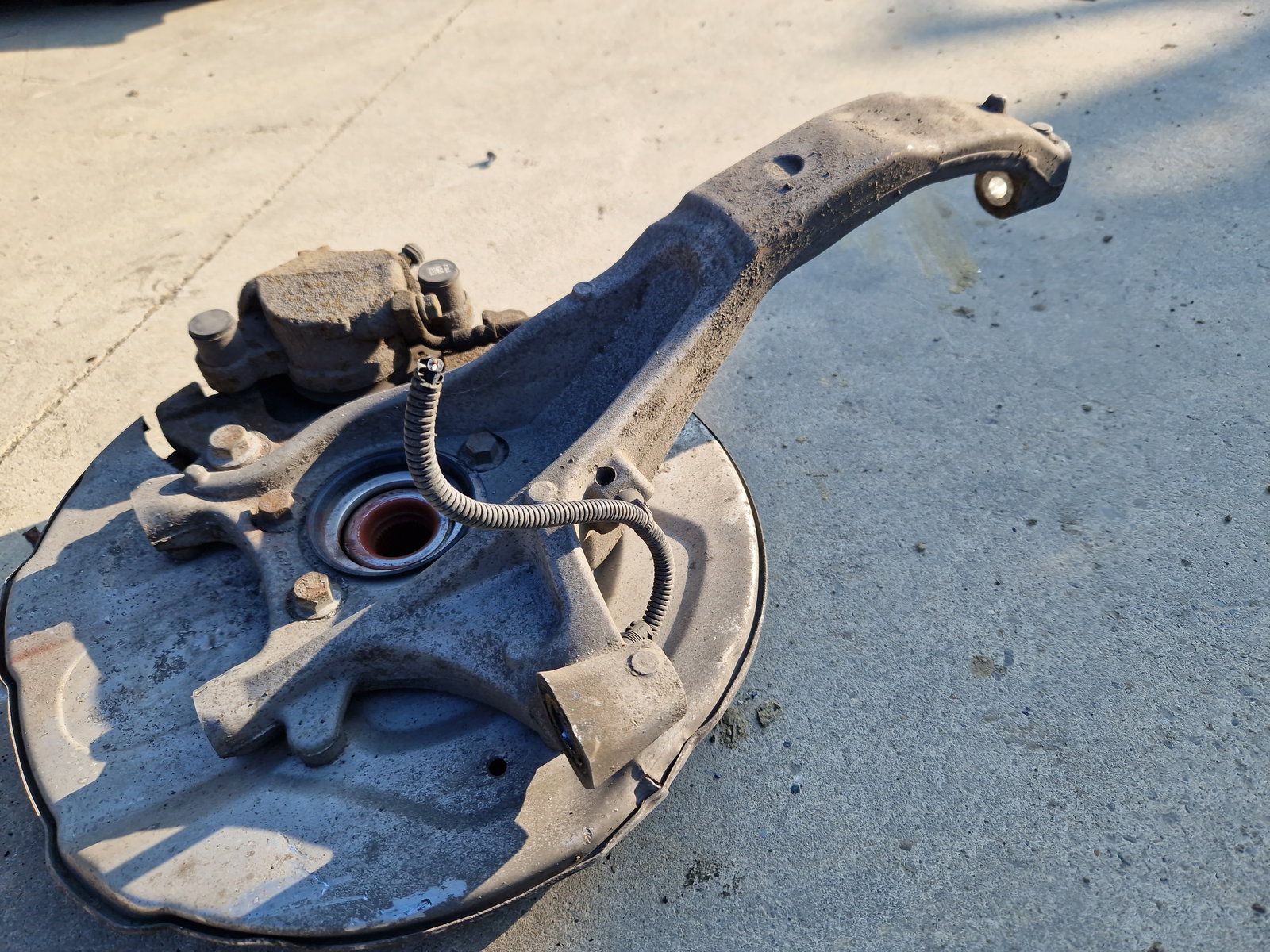 Fuzeta fata dreapta Volvo XC90 II [Fabr 2015-2024] 2.0 Hib B4204T 236KW / 320CP - imagine 2