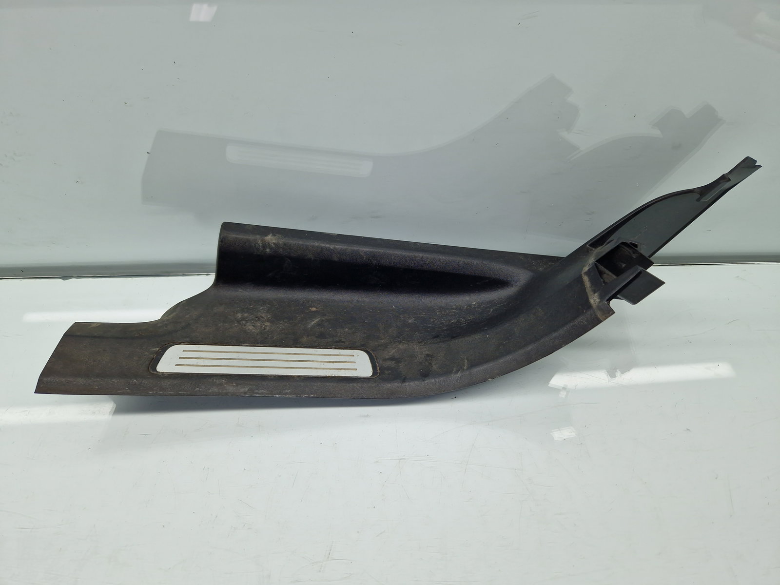 Ornament prag stanga spate Volvo XC90 II [Fabr 2015-2024] SUV 31363747LH - imagine 1