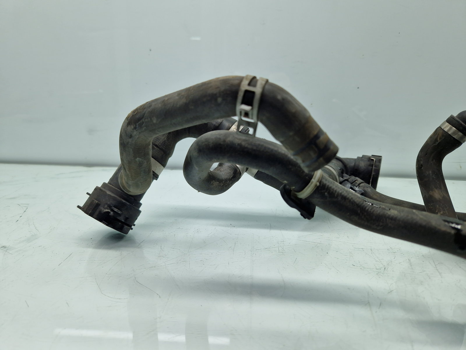 Furtun apa Volvo XC90 II [Fabr 2015-2024] OEM 2.0 Hib B4204T 236KW / 320CP - imagine 3