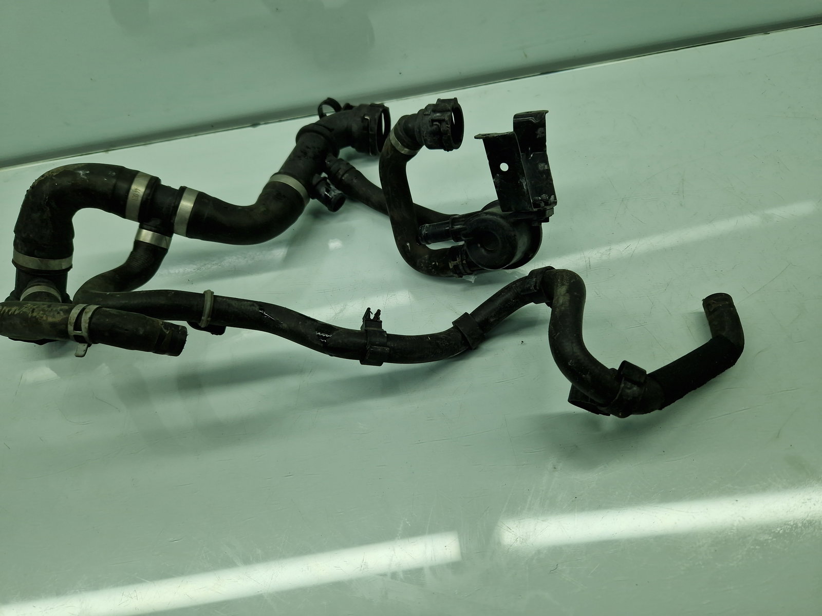 Furtun apa Volvo XC90 II [Fabr 2015-2024] OEM 2.0 Hib B4204T 236KW / 320CP - imagine 4