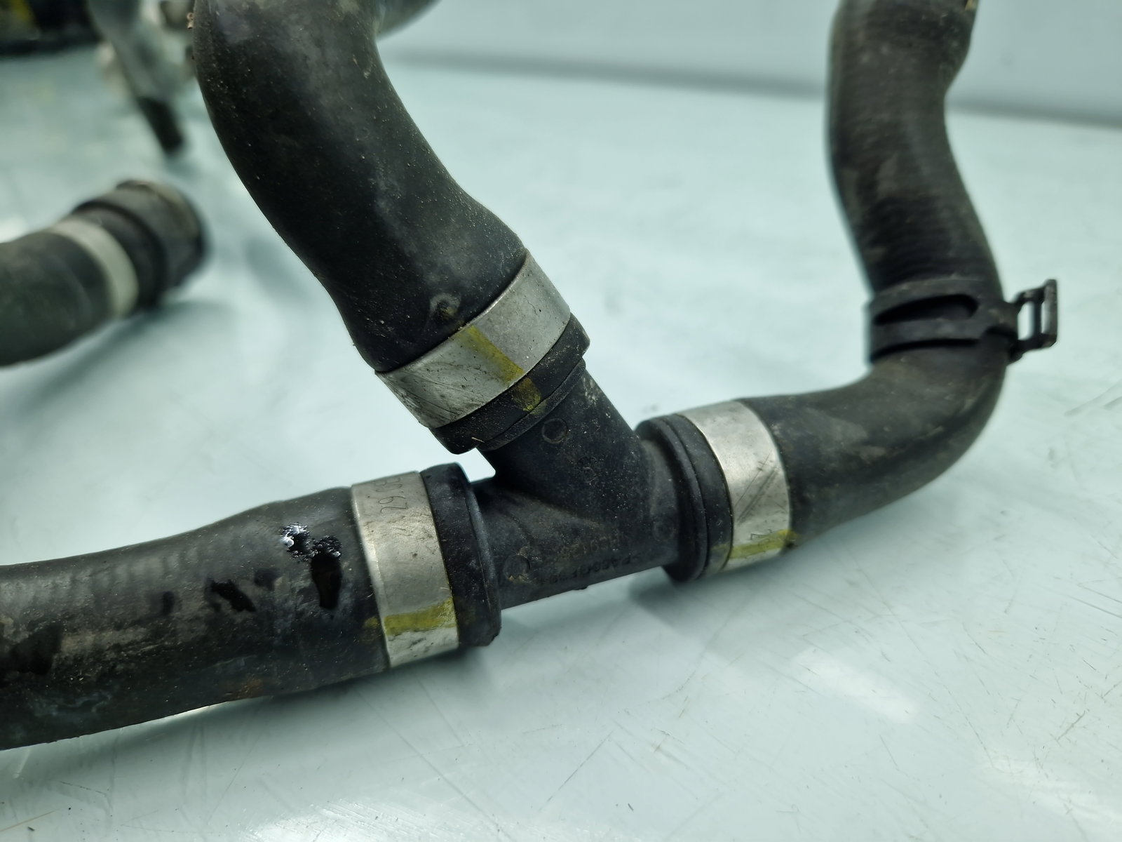 Furtun apa Volvo XC90 II [Fabr 2015-2024] OEM 2.0 Hib B4204T 236KW / 320CP - imagine 6