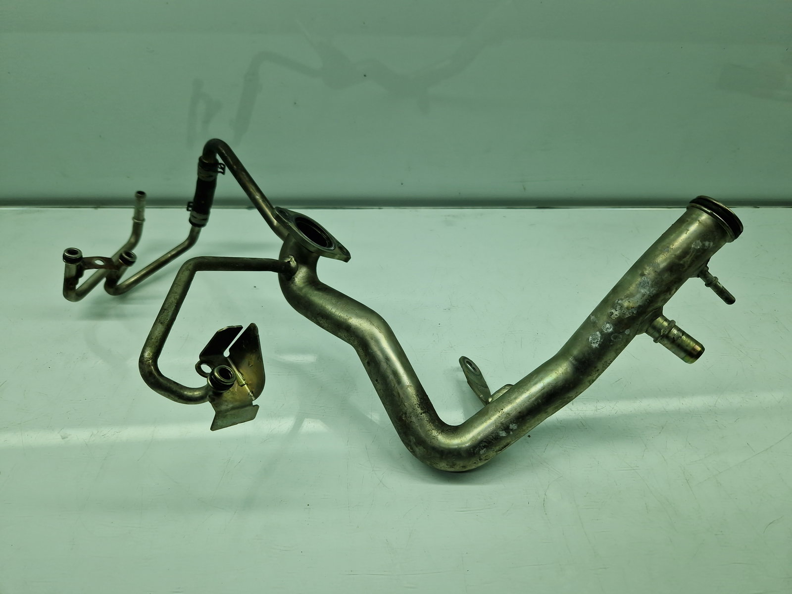 Conducta apa Volvo XC90 II [Fabr 2015-2024] OEM 2.0 Hib B4204T 236KW / 320CP - imagine 1