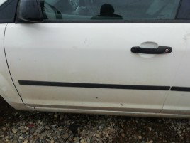 Usa stanga fata Ford Focus 2 1.6 TDCI Diamond white no2 2004-2012