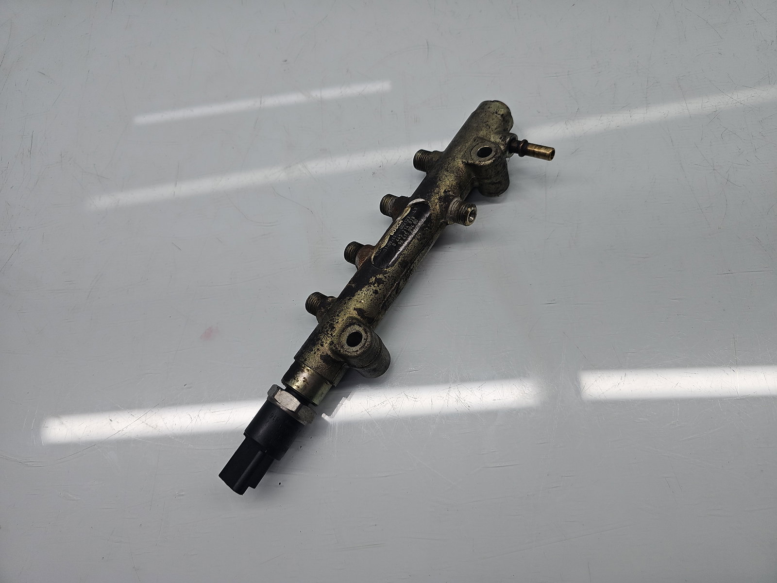 Rampa injectoare PEUGEOT 307 [Fabr 1993-2003] 9641509480 1.8 8HZ 50KW / 68CP - imagine 4