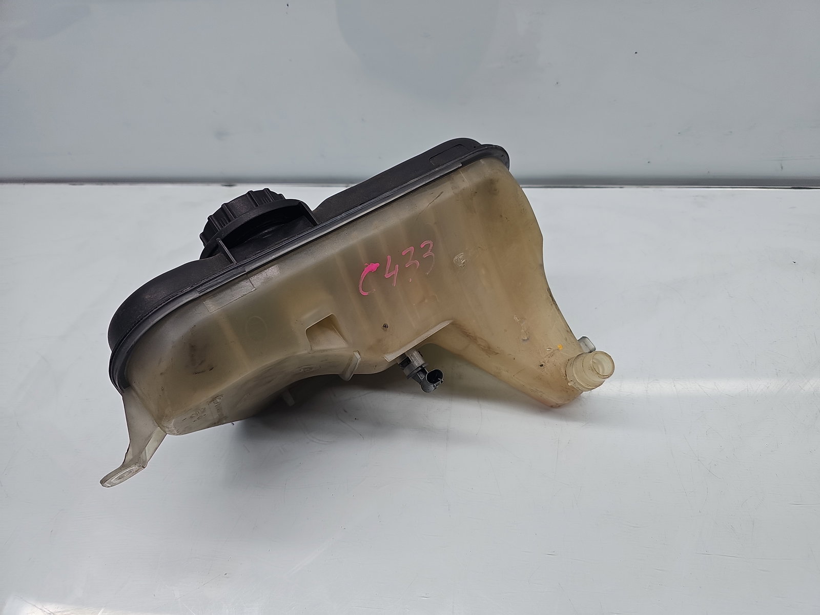 Vas expansiune Jaguar XF (X250) [Fabr 2008-2015] Facelift Berlina 4R83-8A080-AD - imagine 2