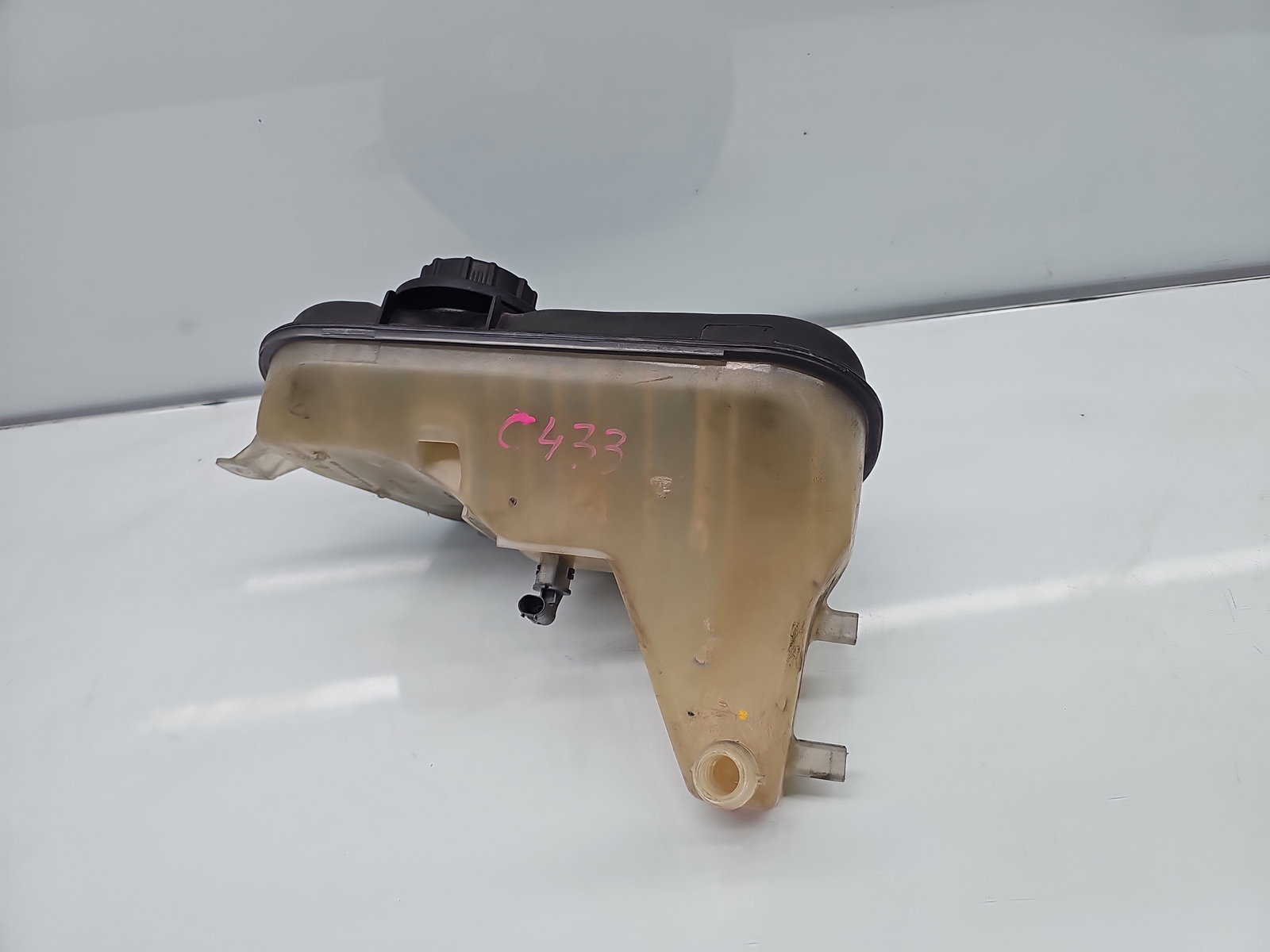 Vas expansiune Jaguar XF (X250) [Fabr 2008-2015] Facelift Berlina 4R83-8A080-AD - imagine 3