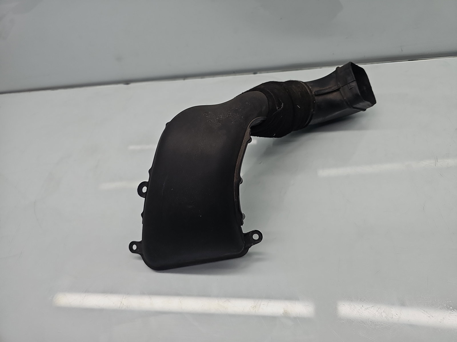 Difuzor captare aer Jaguar XF (X250) [Fabr 2008-2015] Facelift Berlina 8X23-9A673-AC - imagine 3