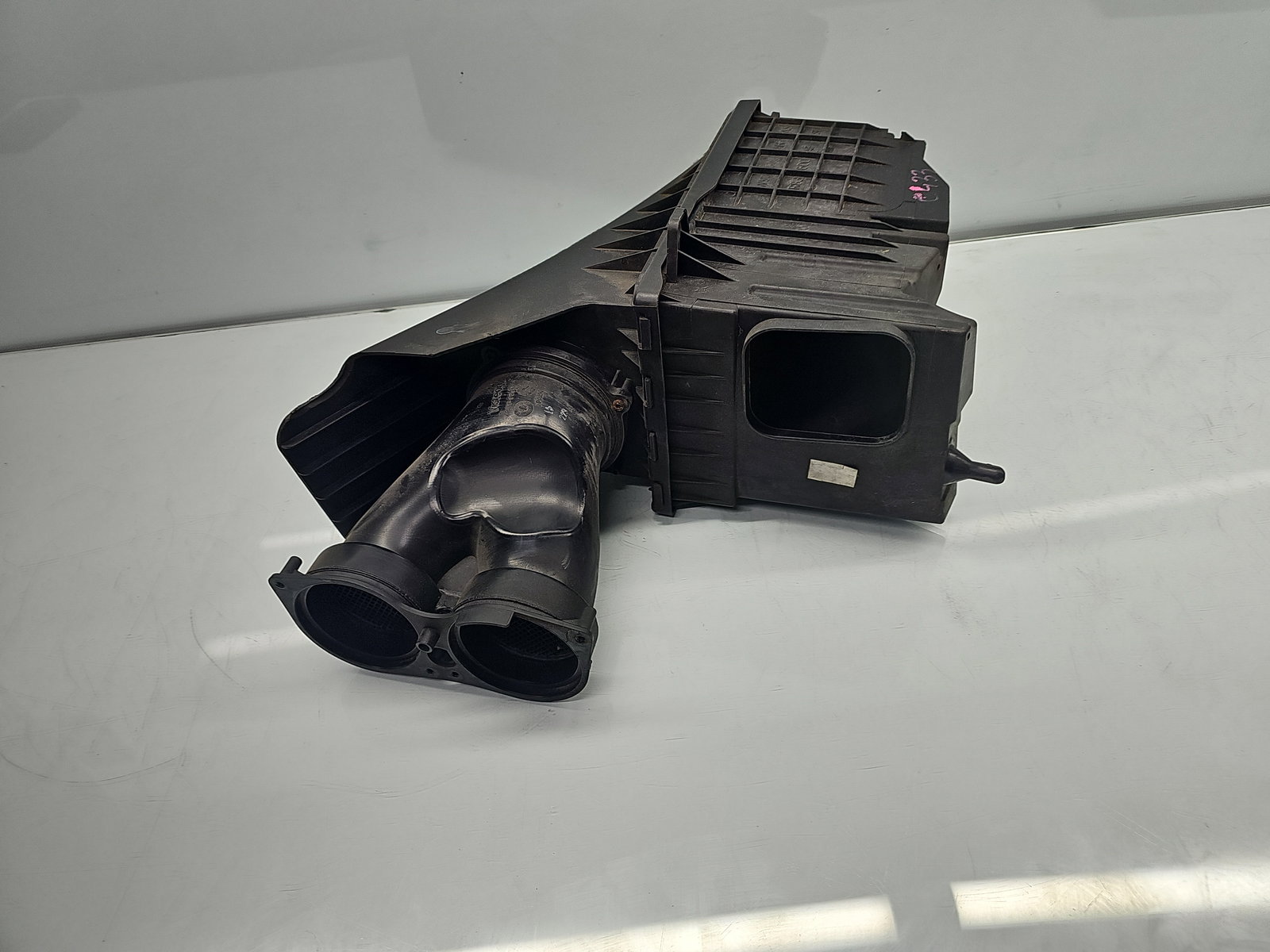 Carcasa filtru aer Jaguar XF (X250) [Fabr 2008-2015] Facelift 4R83 9600 AF 202KW / 275CP - imagine 2