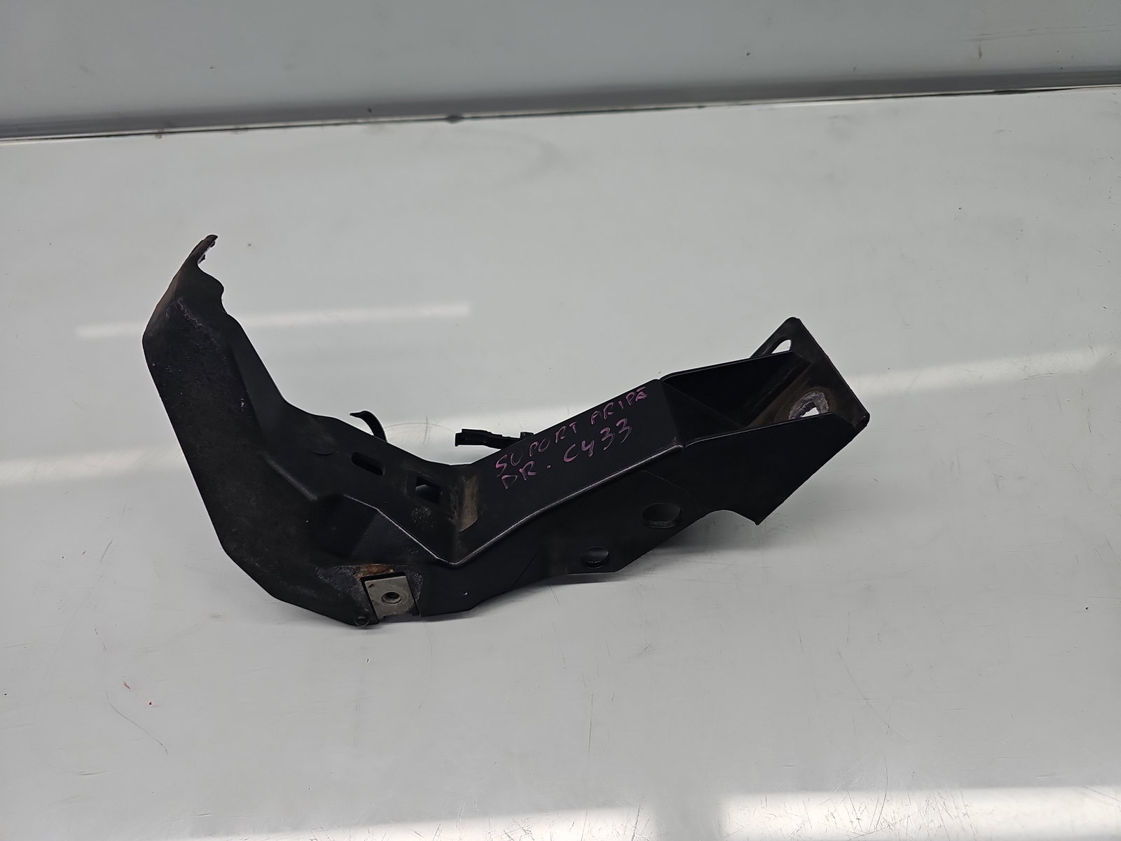 Suport aripa dreapta fata Jaguar XF (X250) [Fabr 2008-2015] Facelift Berlina CX23-16A142-A