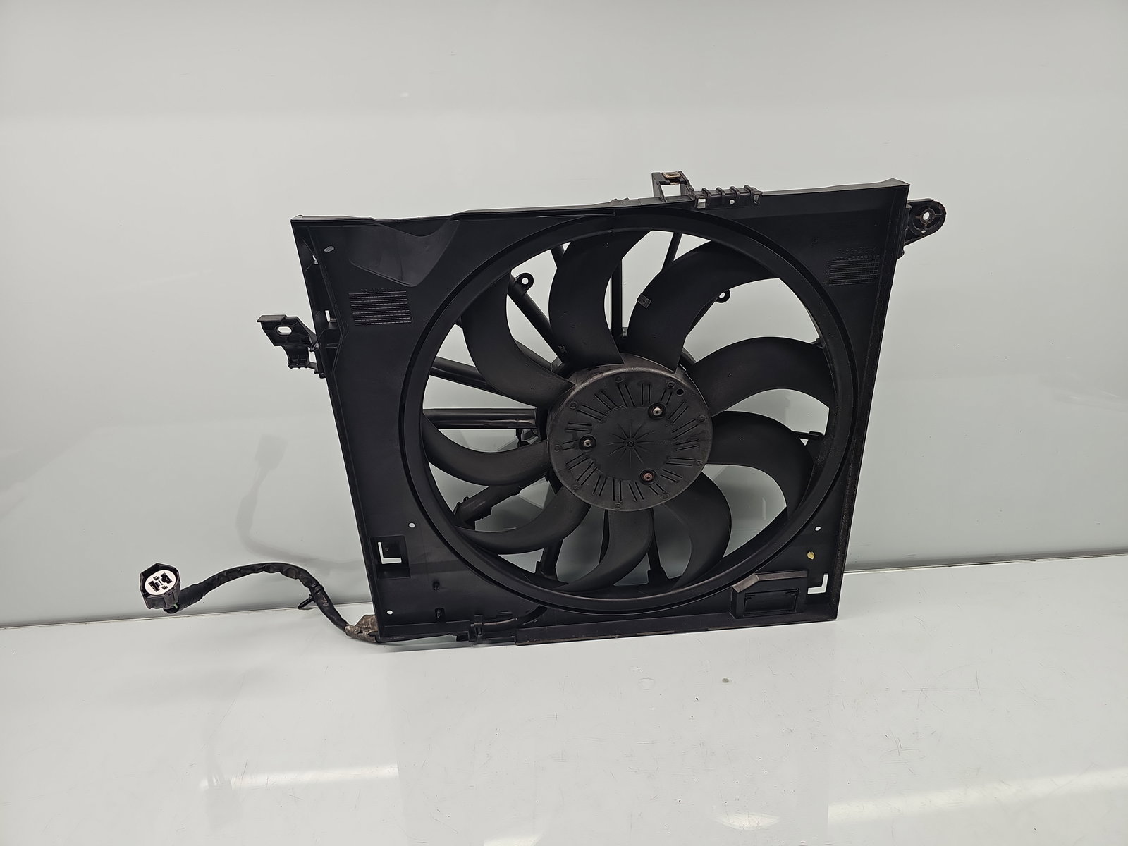 Electroventilator Jaguar XF (X250) [Fabr 2008-2015] Facelift 9X23-8C607-BJ 202KW / 275CP - imagine 1