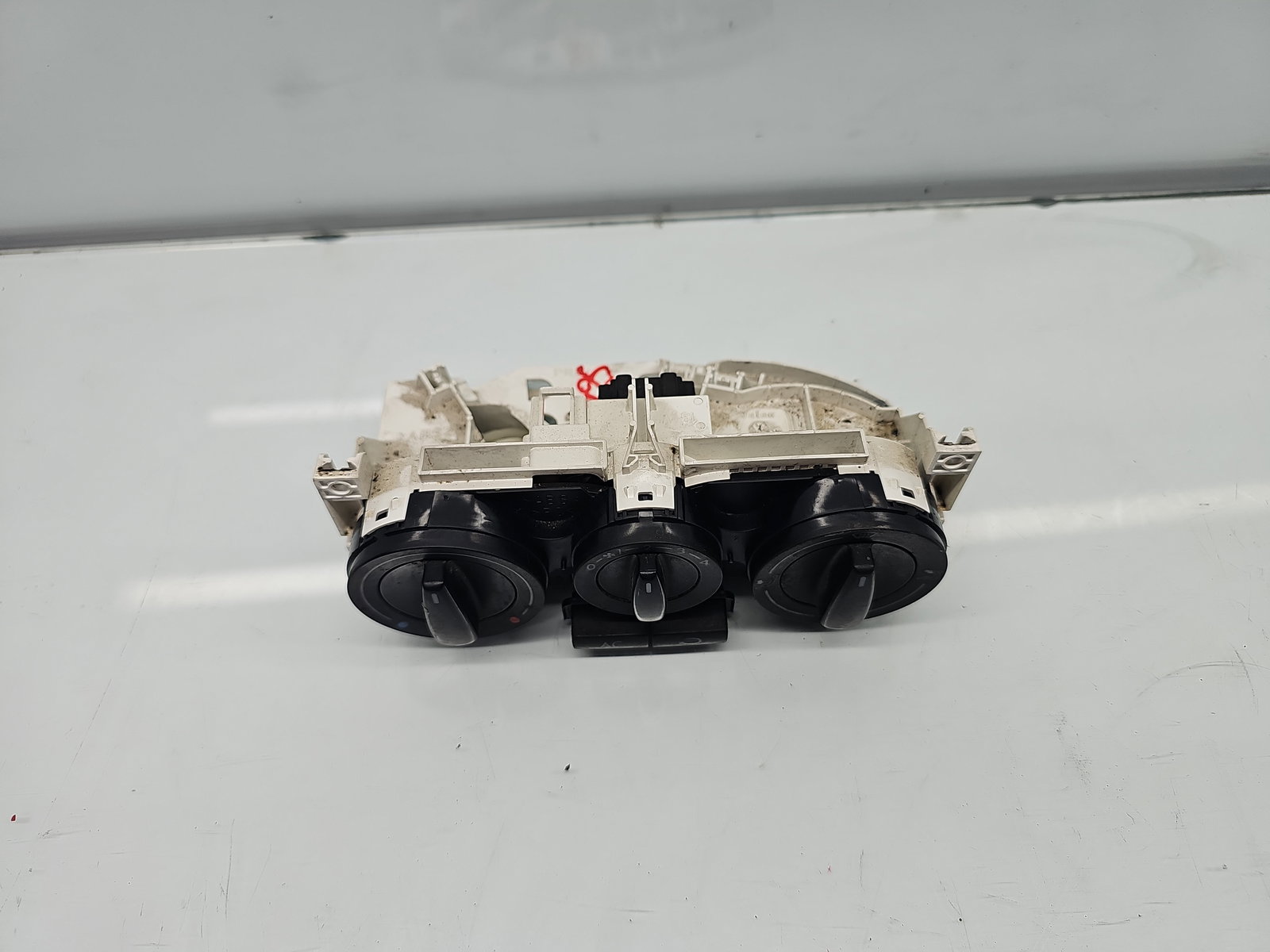 Panou comanda clima Volkswagen Golf 4 (1J1) [Fabr 1997-2004] 1J0820045F - imagine 2