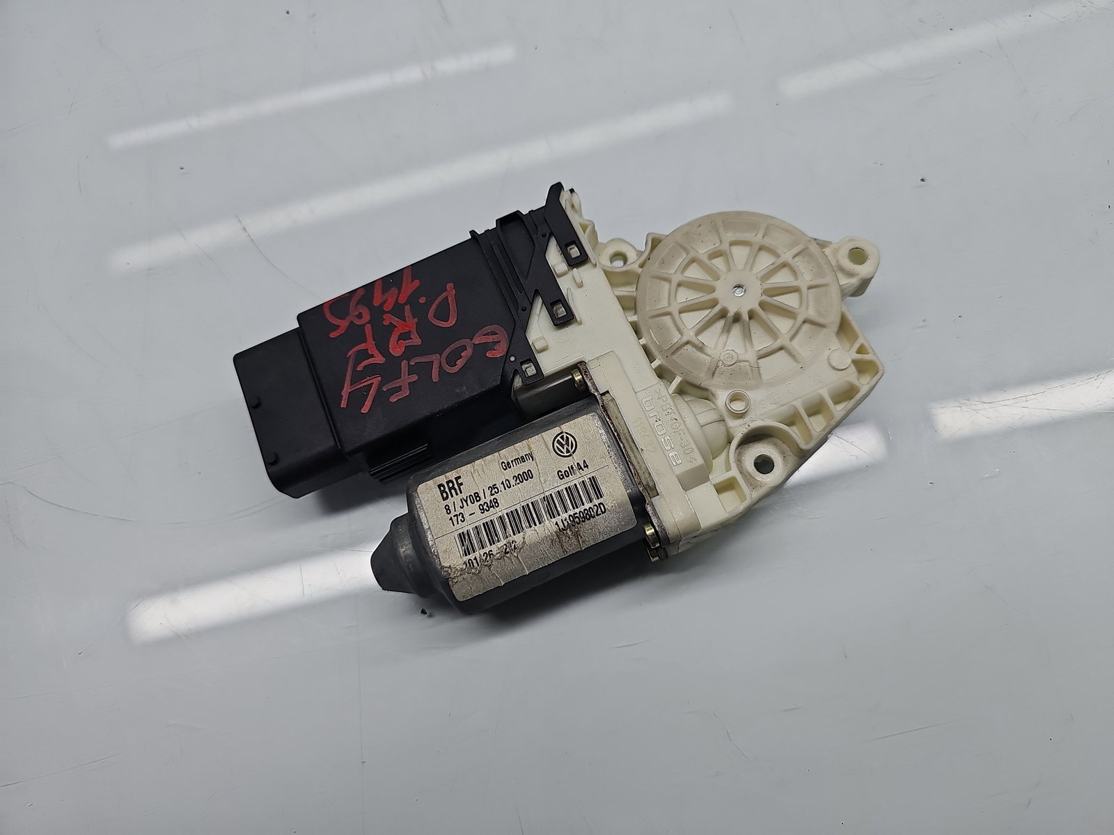 Motoras geam dreapta fata Volkswagen Golf 4 (1J1) [Fabr 1997-2004] 1J1959802D - imagine 4