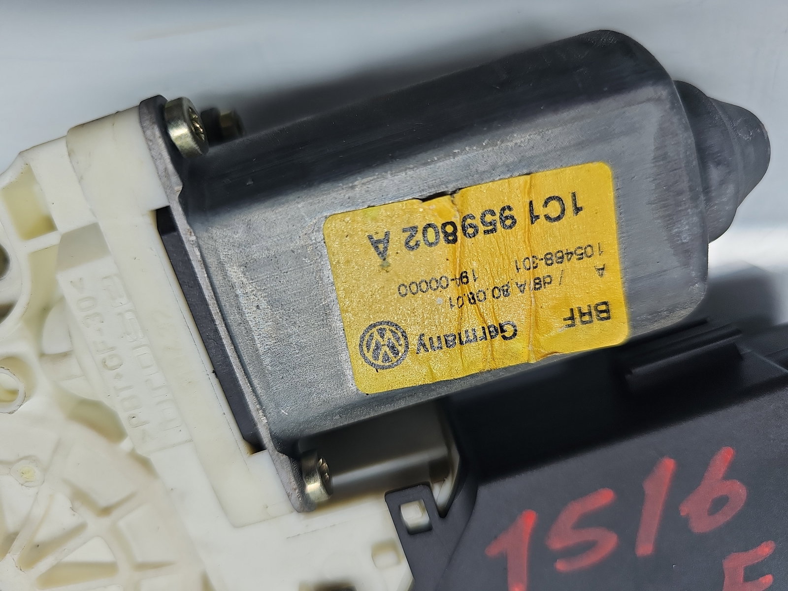 Motoras geam dreapta fata Volkswagen Bora (1J2) [Fabr 1998-2005] 1C1959802A - imagine 5