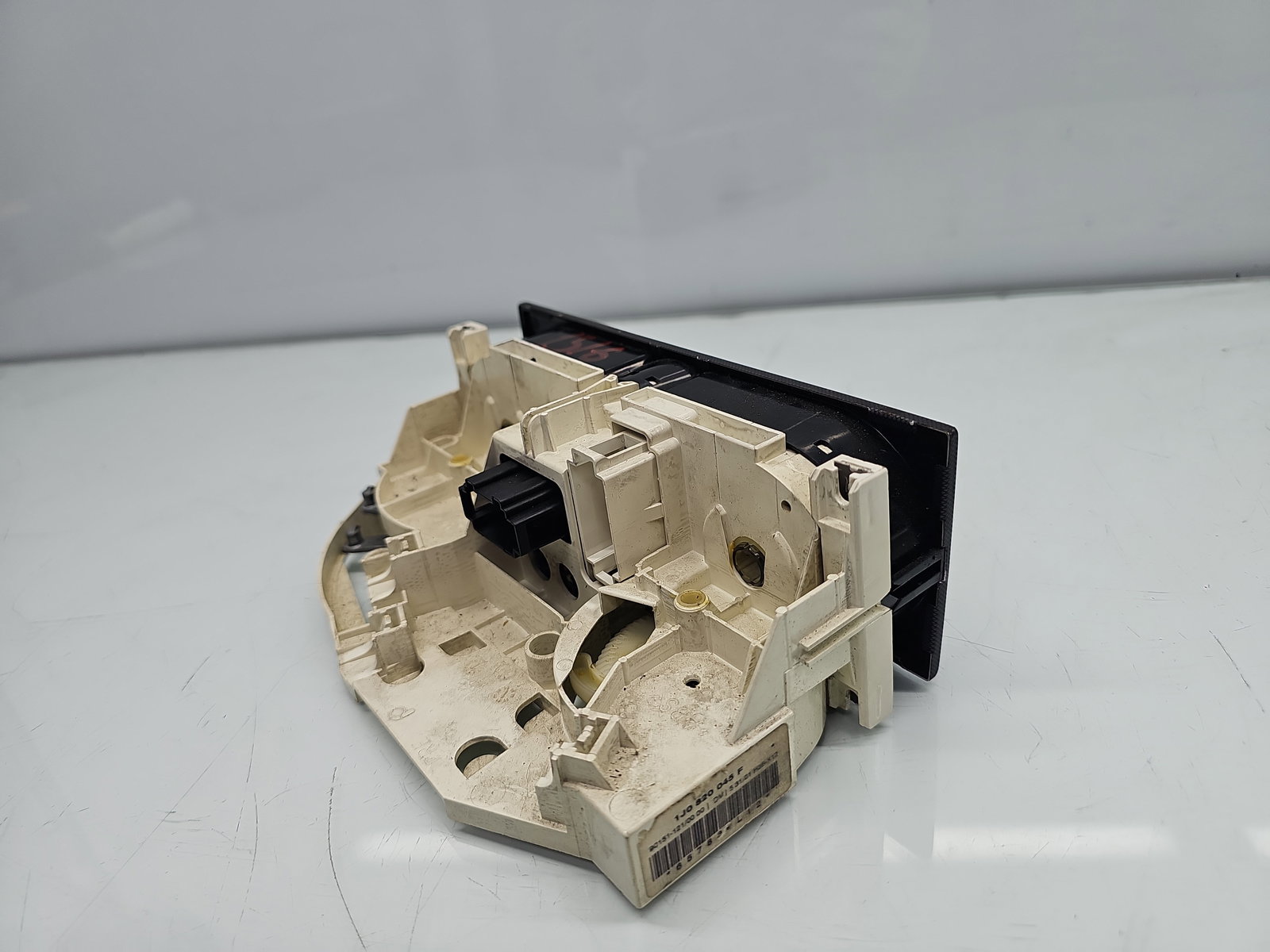 Panou comanda clima Volkswagen Bora (1J2) [Fabr 1998-2005] 1J0820045F - imagine 3