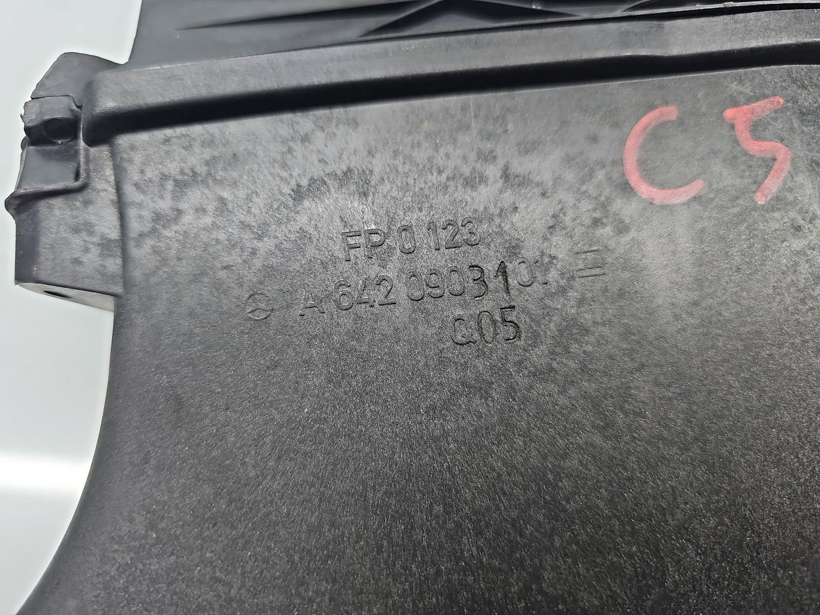 Carcasa filtru aer Mercedes CLS (C218) [Fabr 2011-2018] A6420903101 3.0 CDI 642852 195KW / 265CP - imagine 2