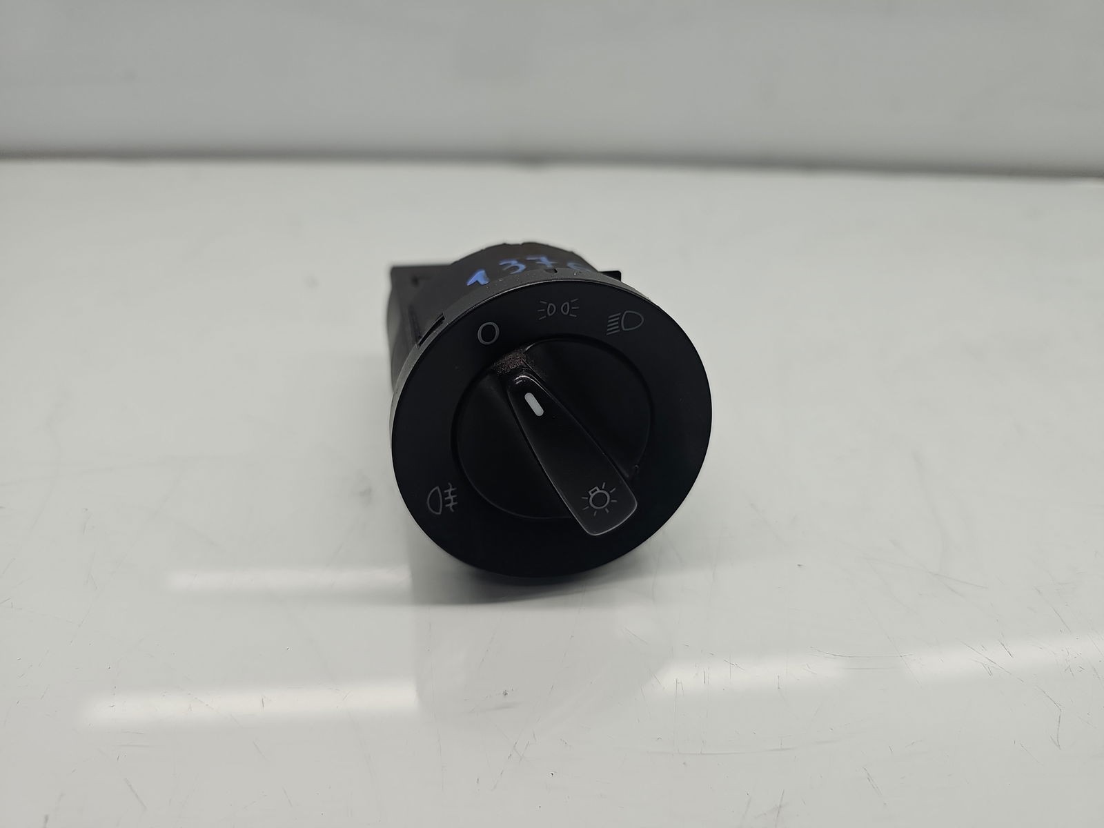 Bloc lumini Volkswagen Golf 4 (1J1) [Fabr 1997-2004]1C0941531 - imagine 1