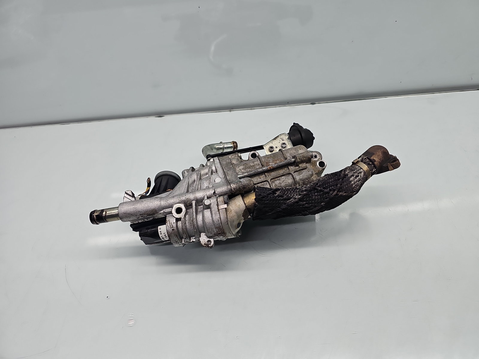 Racitor gaze Jaguar XF (X250) [Fabr 2008-2015] Facelift 9X2Q-9U438-CA 202KW / 275CP - imagine 2