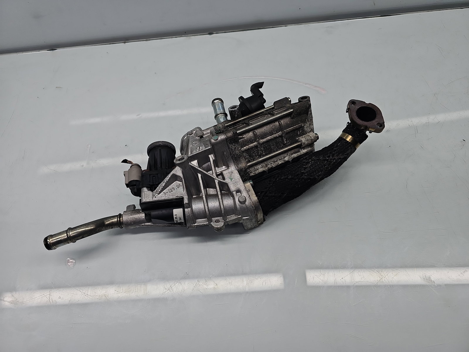 Racitor gaze Jaguar XF (X250) [Fabr 2008-2015] Facelift 9X2Q-9U438-DA 202KW / 275CP - imagine 3