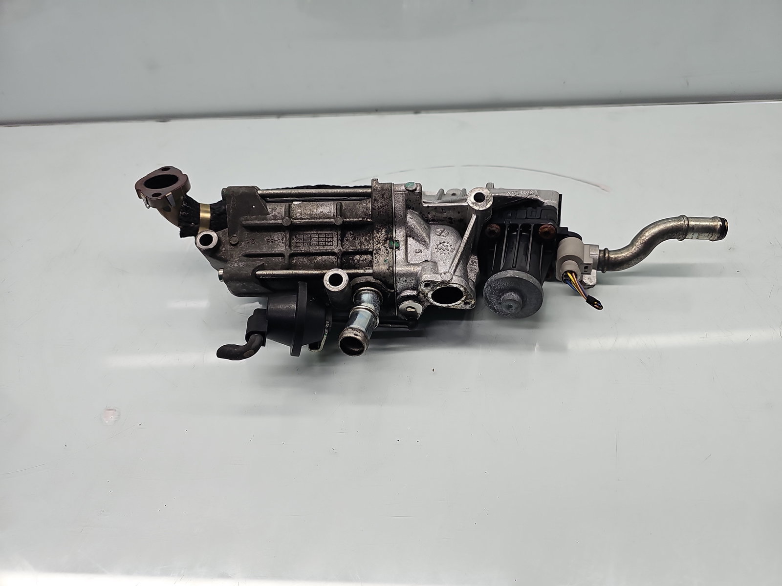 Racitor gaze Jaguar XF (X250) [Fabr 2008-2015] Facelift 9X2Q-9U438-DA 202KW / 275CP - imagine 4